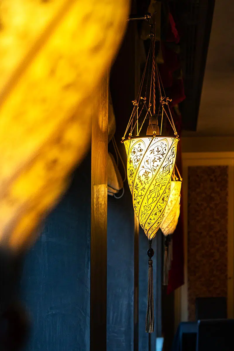 Aren’t these Venetian lights delightful?