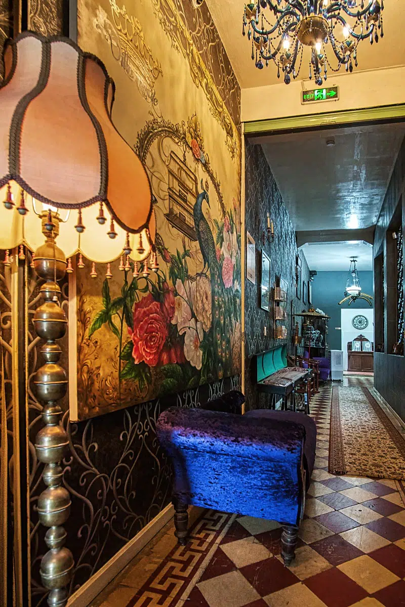 At Vila Royale, you’ll want to walk slowly to admire the surroundings.