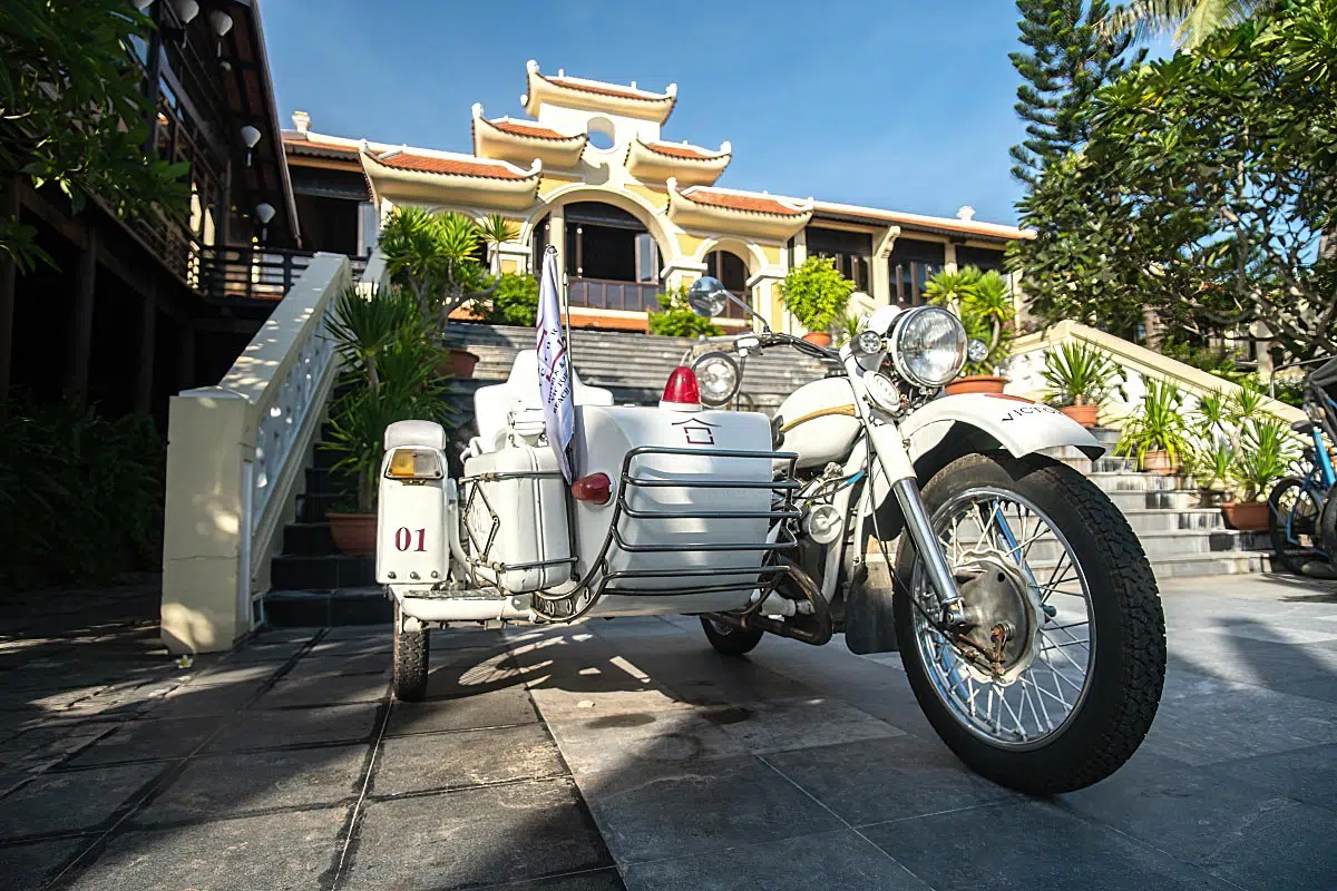 This special ride is reserved for Victoria Resort residents.