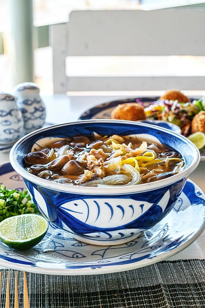 Daily chicken soup was delicious and nutritious.