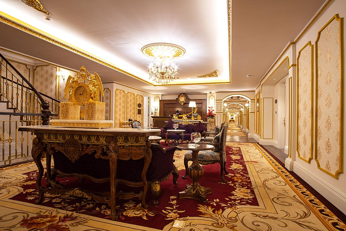 The heritage hotel is just the perfect place for valuable antiques.