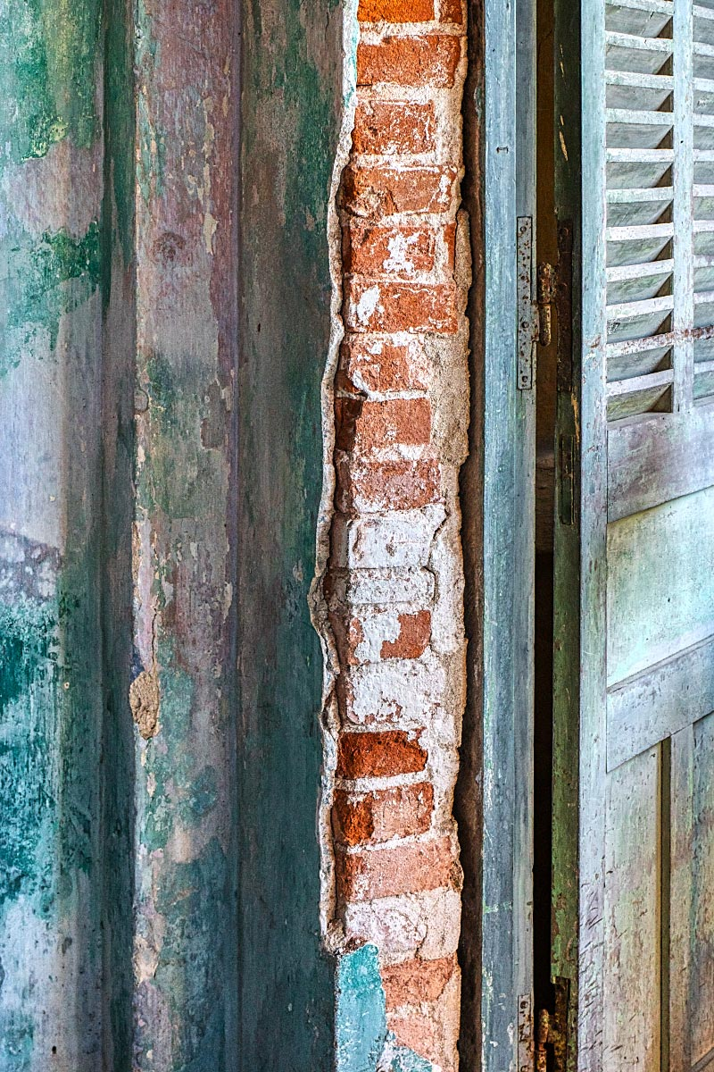 Acknowledging an old building by exposing its structure does pass with flying colours.