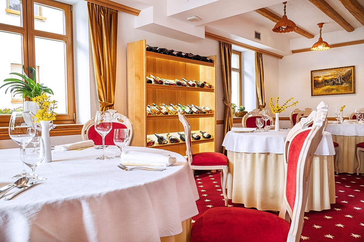 We felt cozy in the bright dining room with local and French influences.