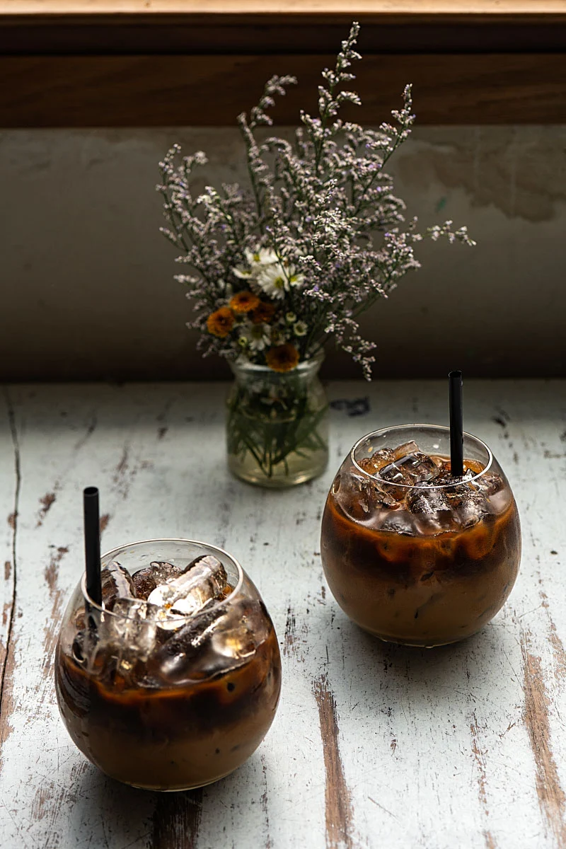 Those are cute glasses, right?