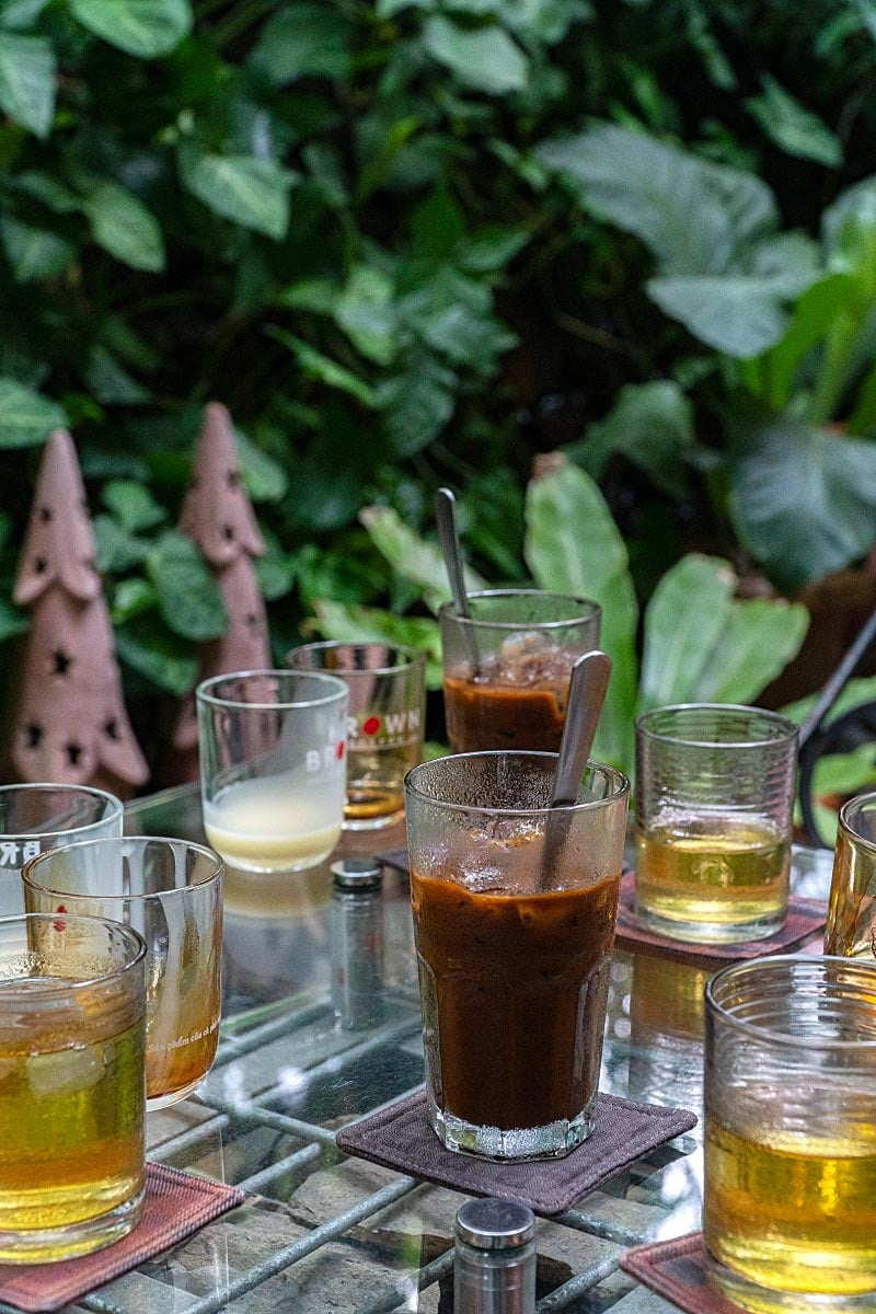 The service was nice and polite, the coffee was great, the day was good.