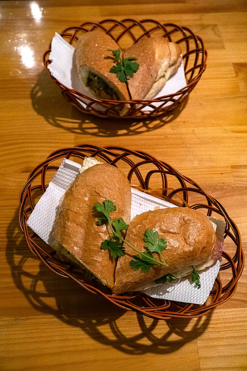 Sittings and fancy presentation