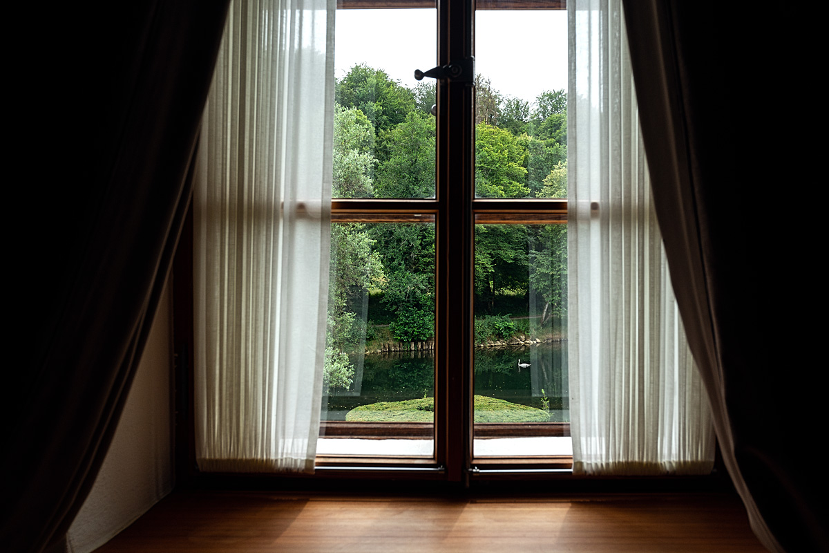 Every room connects guests with the river, park or one of the island’s wooden bridges.