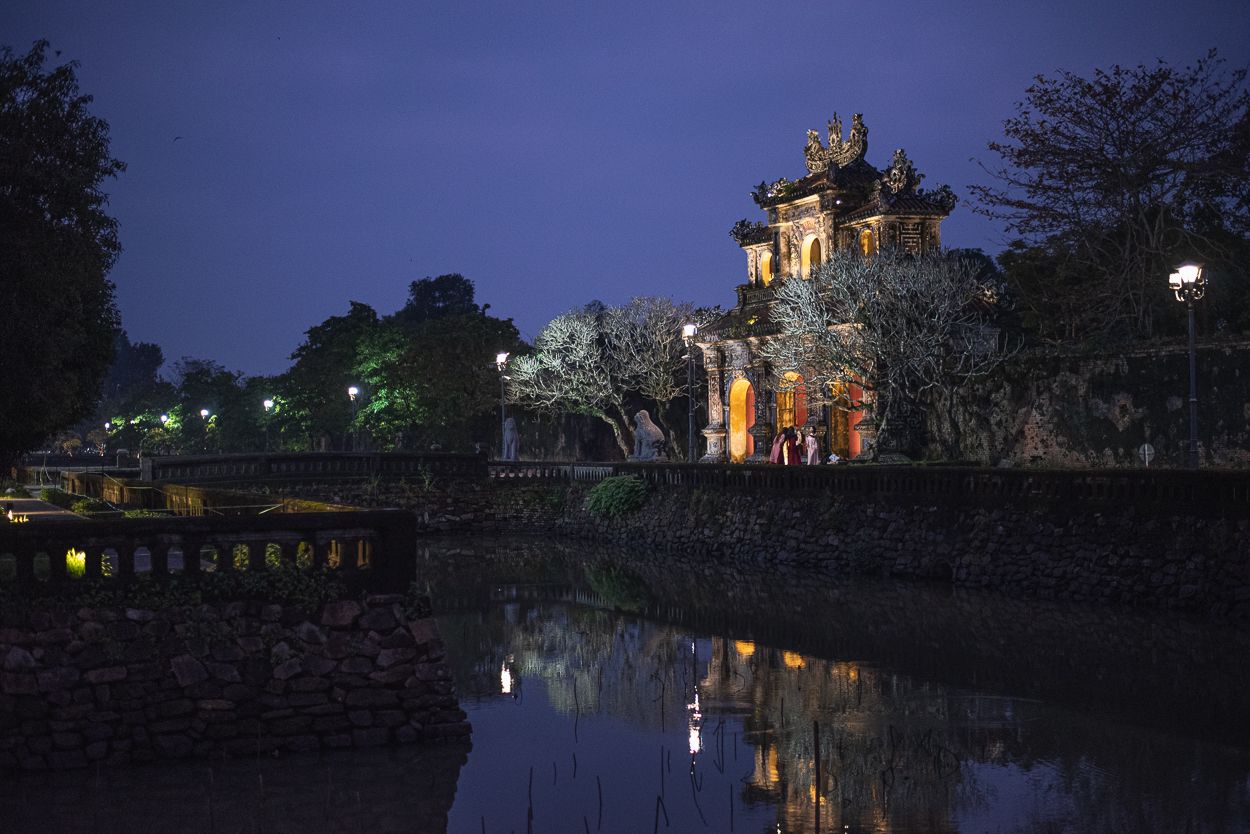 Night Walk in Hue Fortress 🇻🇳 Landmarks and Street Photography During Downpour