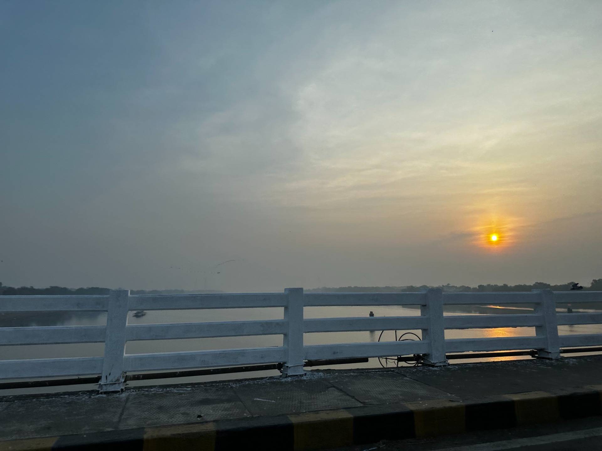 Crossing the Narmada River near Dhamnod, India