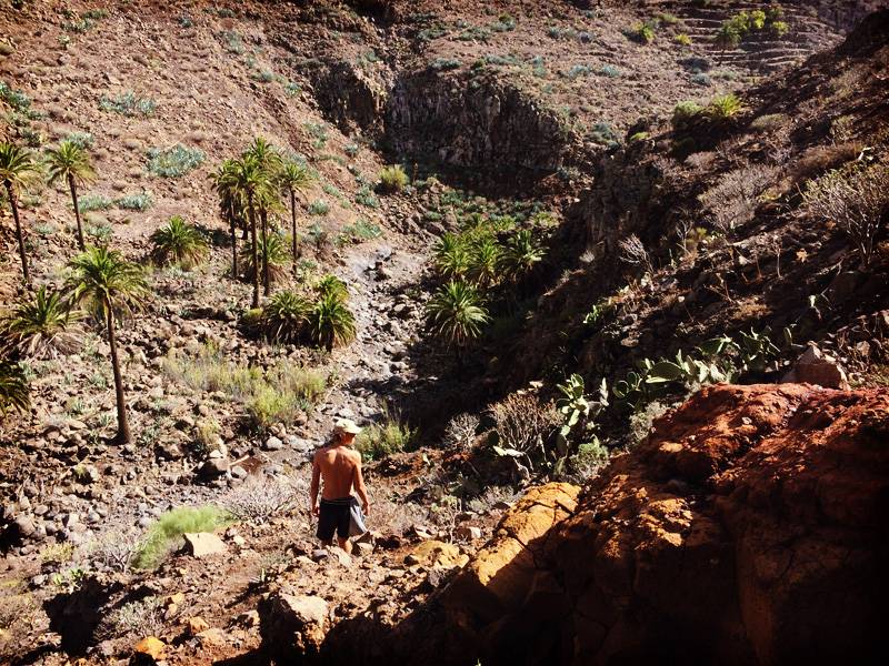 Hiking down an incidental canyon in Valle Gran Rey, La Gomera