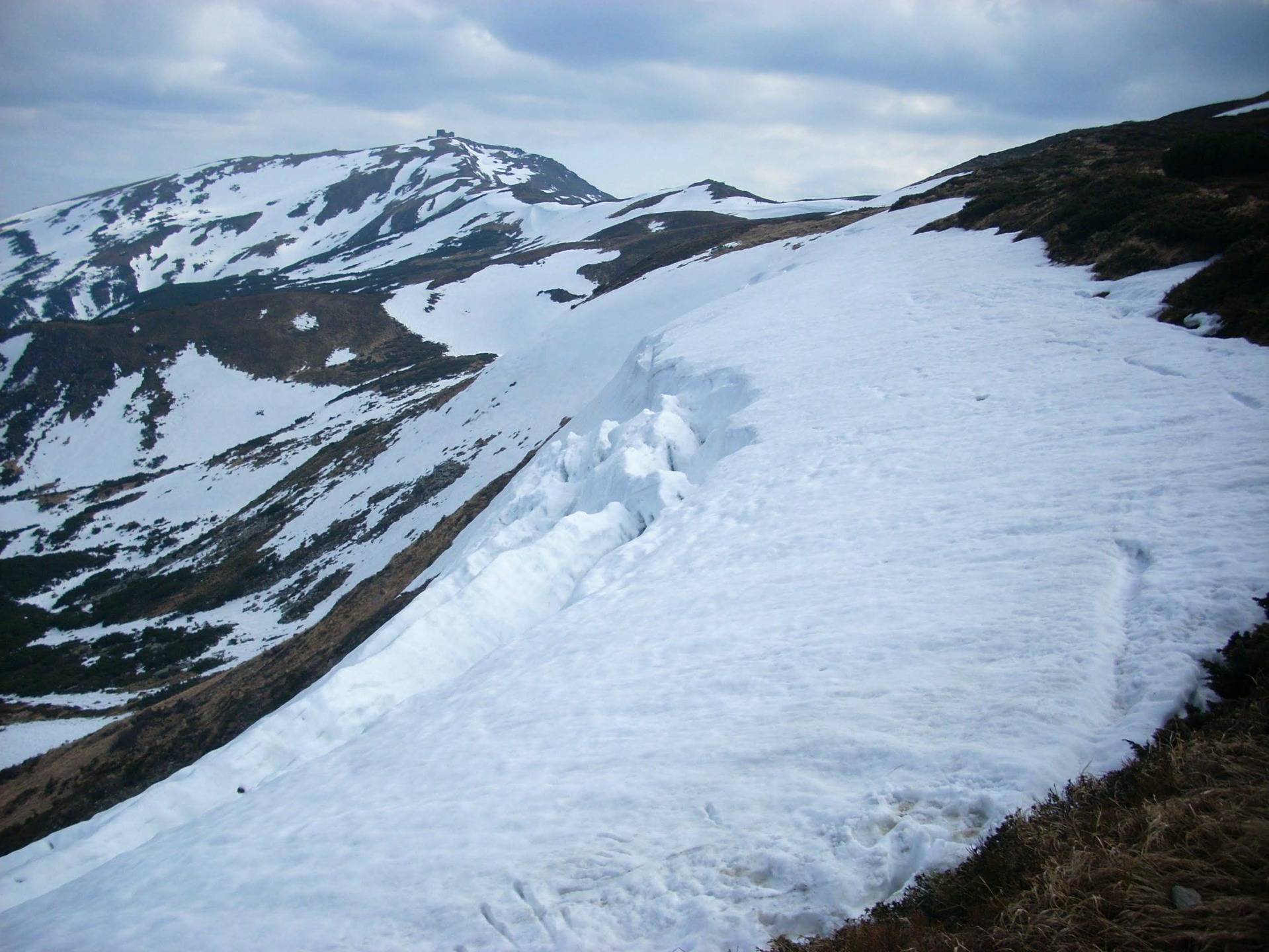There is a lot of snow at the height even in May