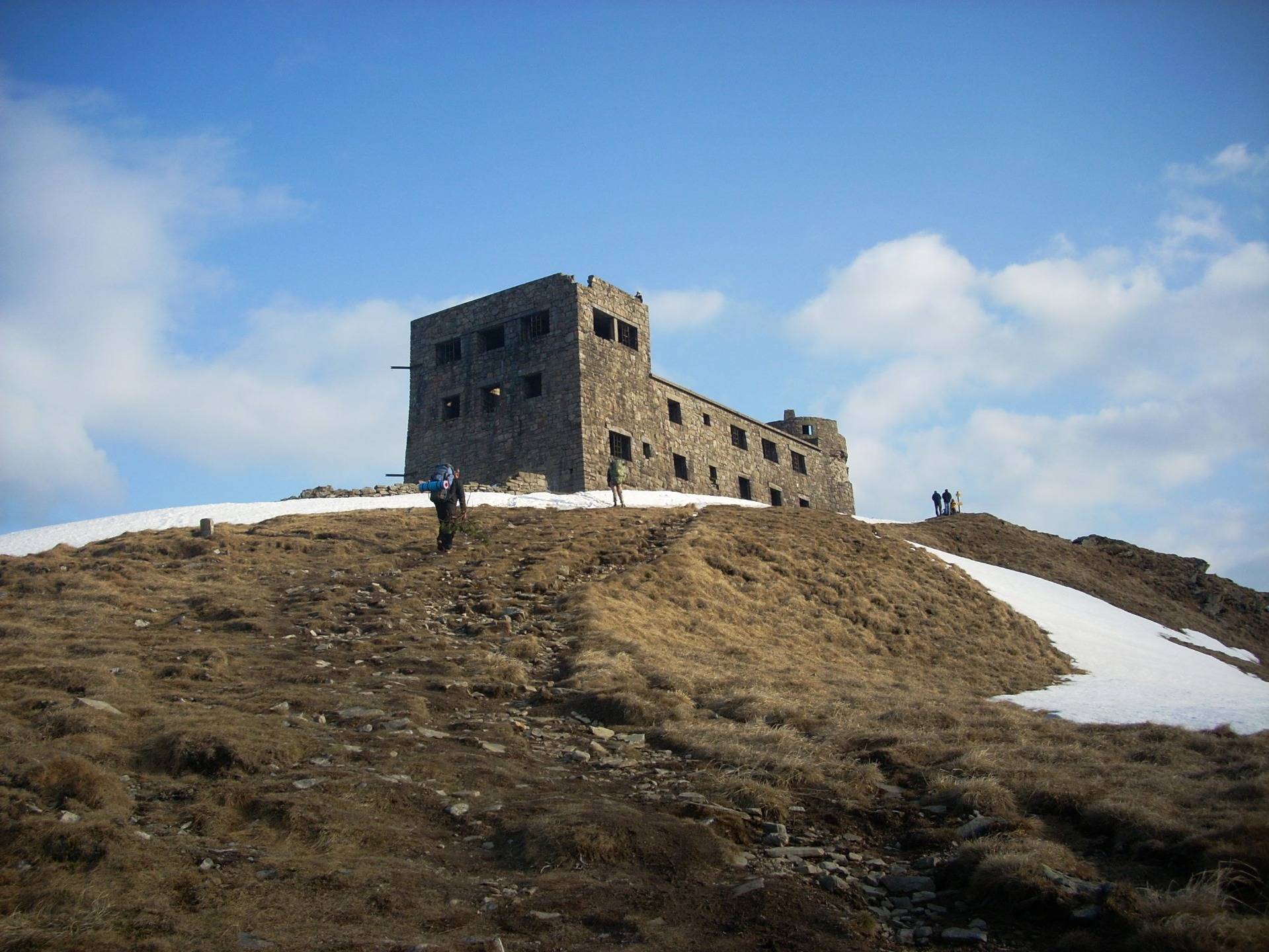 Former White Elephant Observatory on Mount Pip Ivan