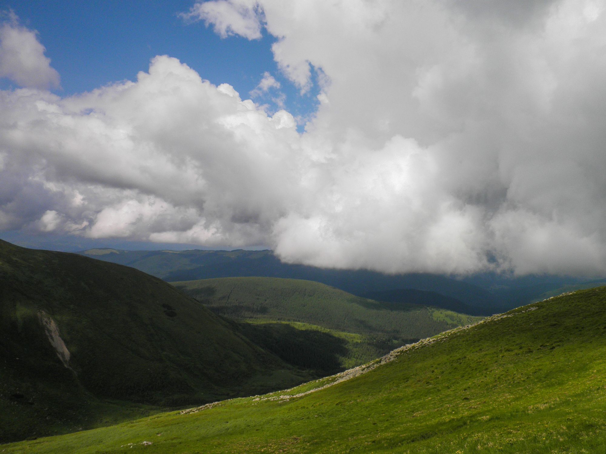 White clouds stand very low