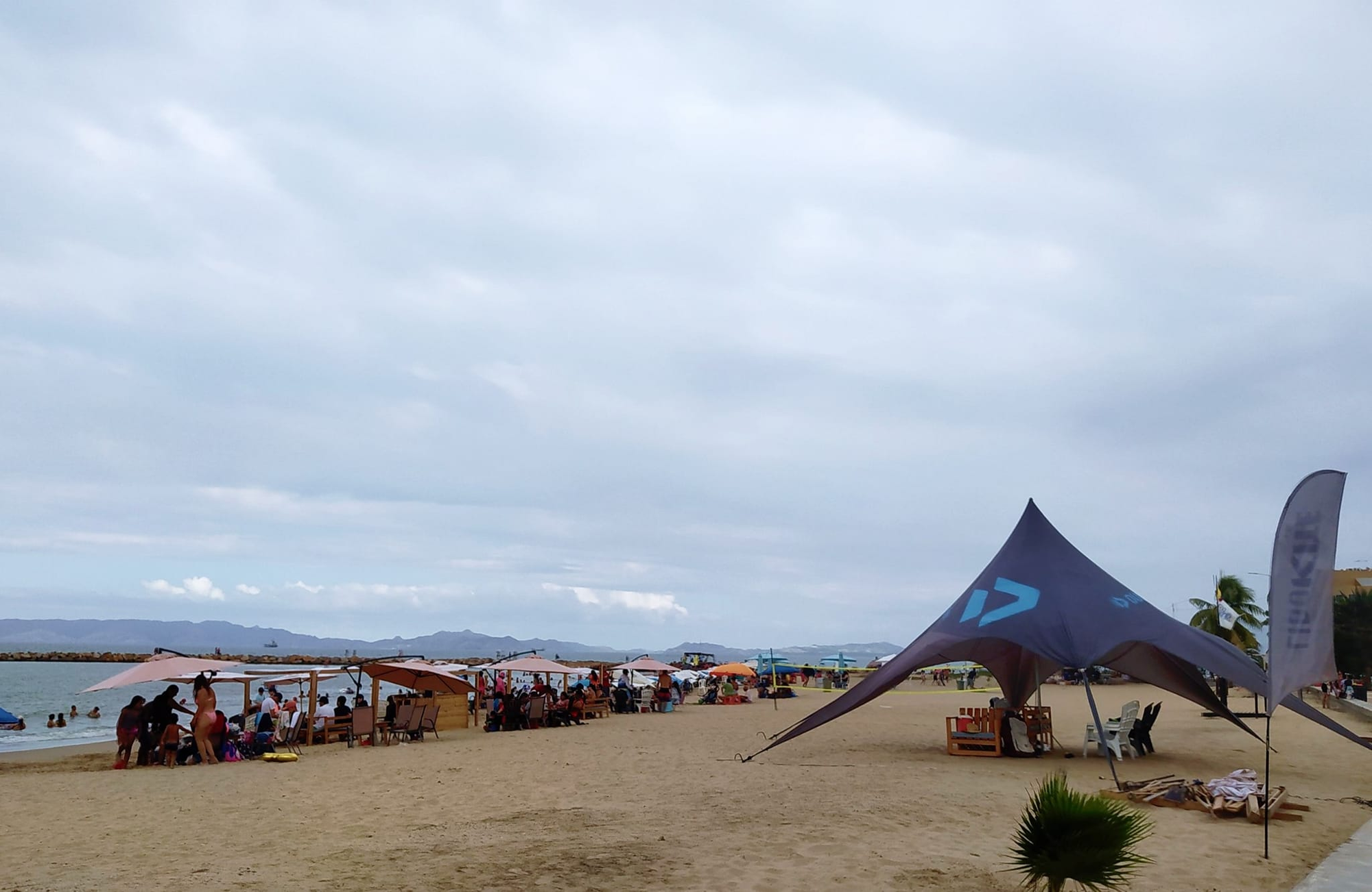 very clean and tidy beach