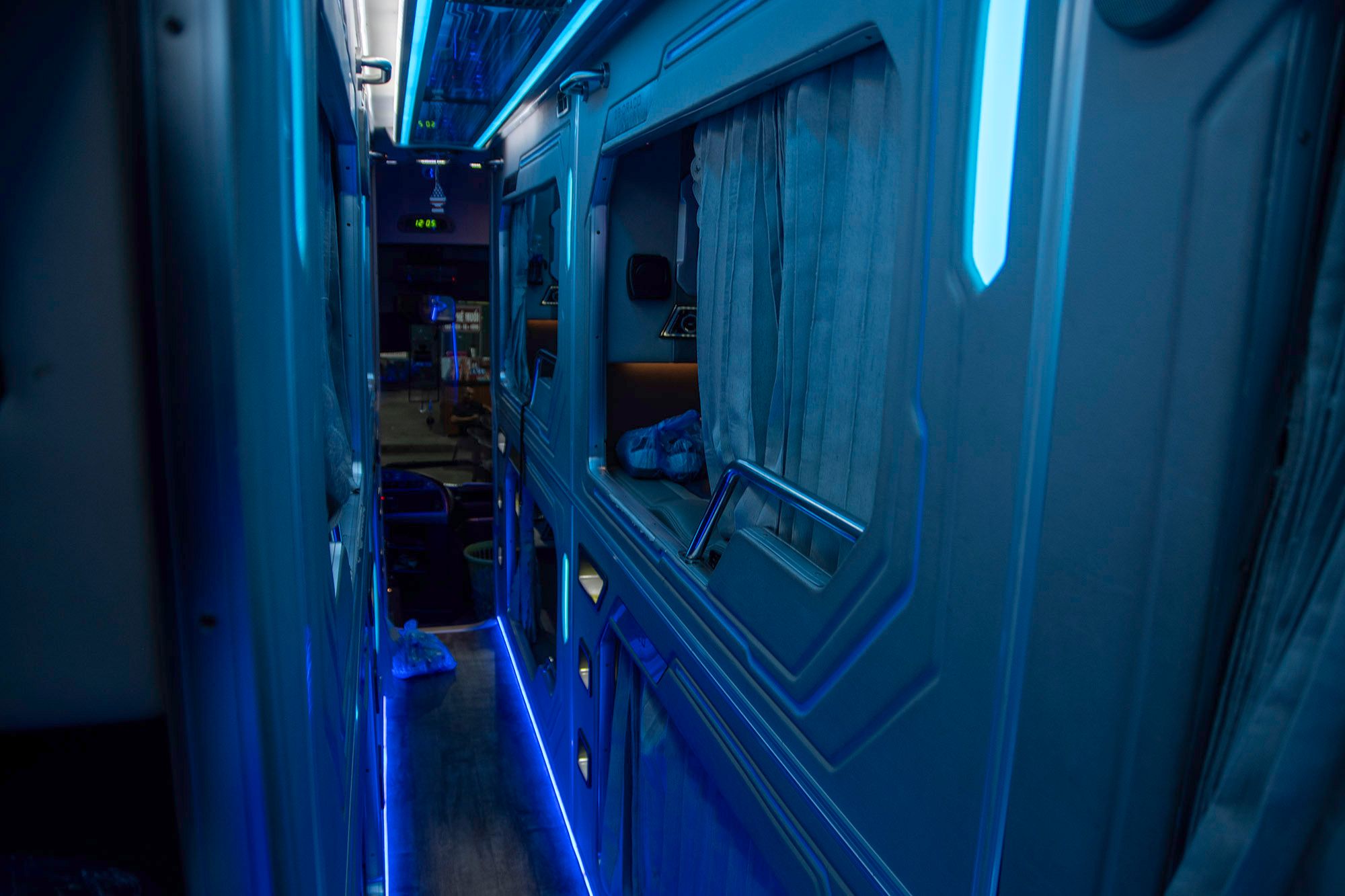 Nocny autobus w Wietnamie / Night bus in Vietnam