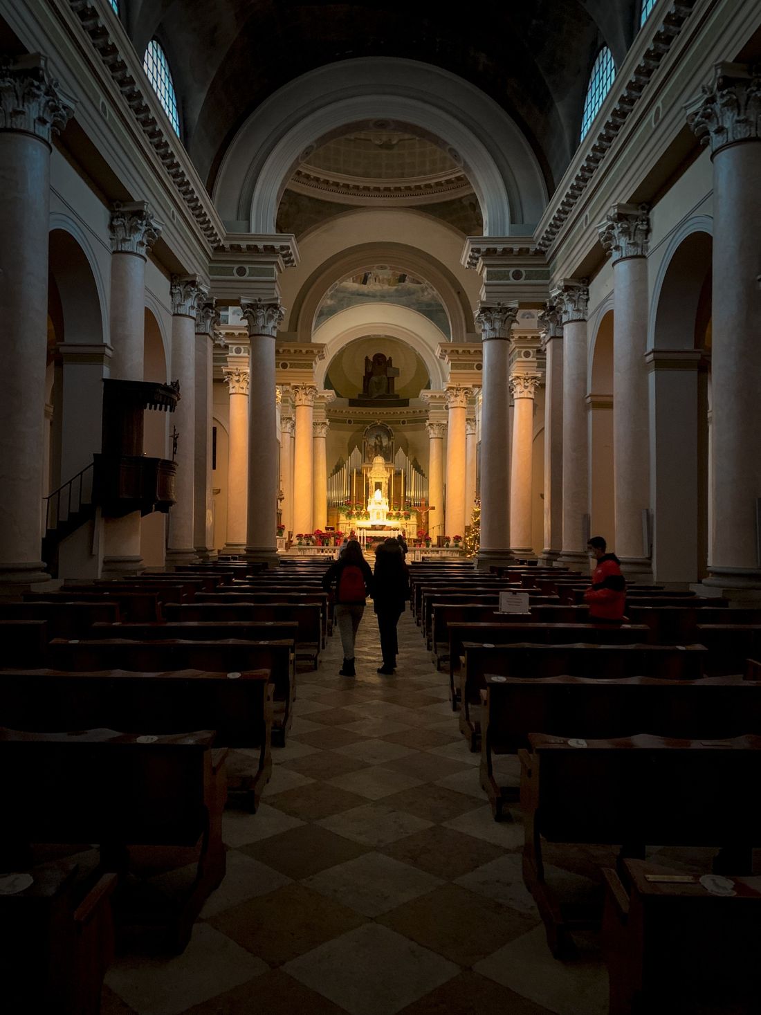 Ho visitato anche il duomo che risale al 1922 perchè il duomo precedente fu distrutto durante i bomabardamenti della prima guerra mondiale.