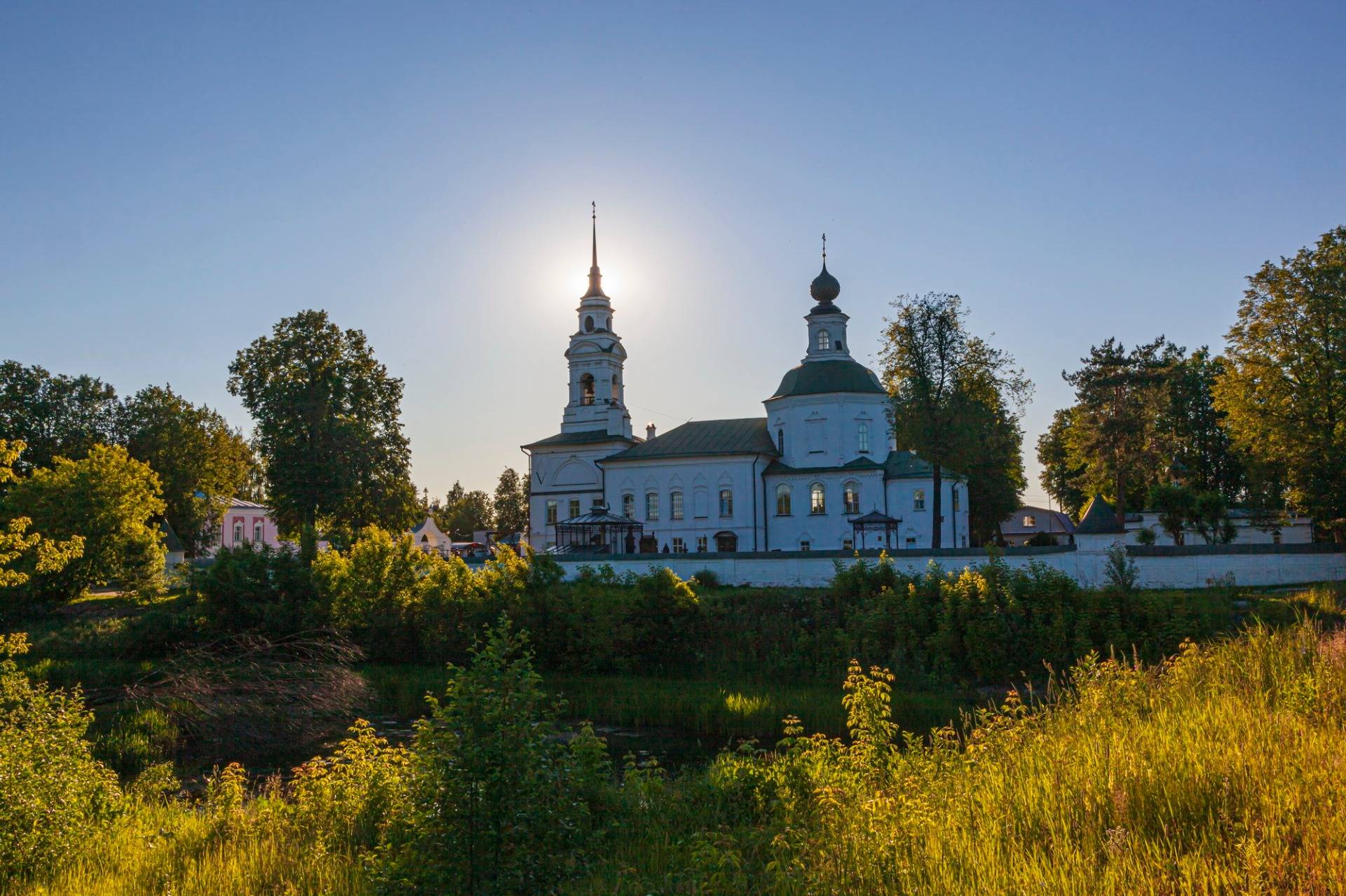 A new path from temple to temple in Kostroma