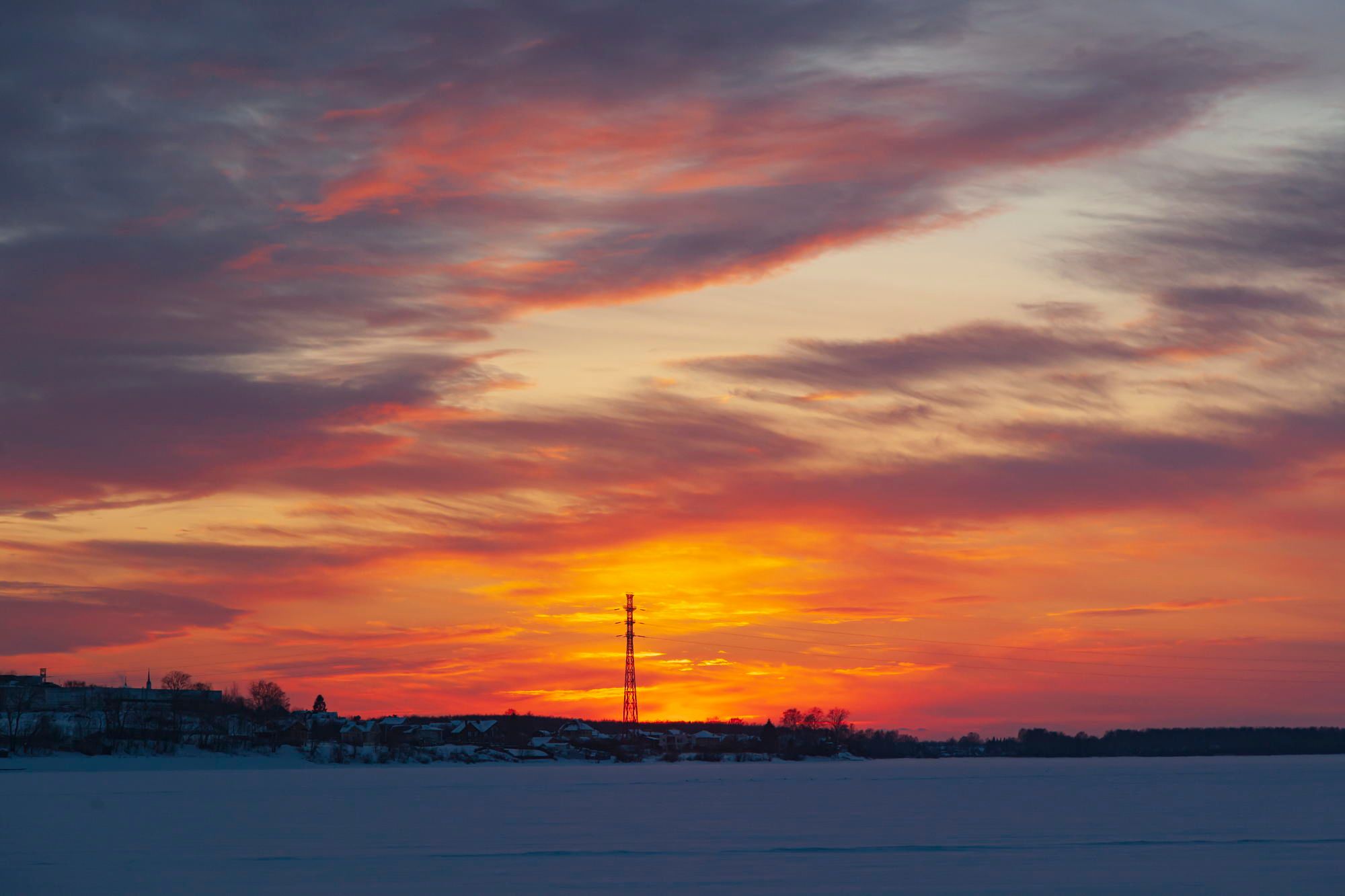 

Evening on the Volga at the end of winter.