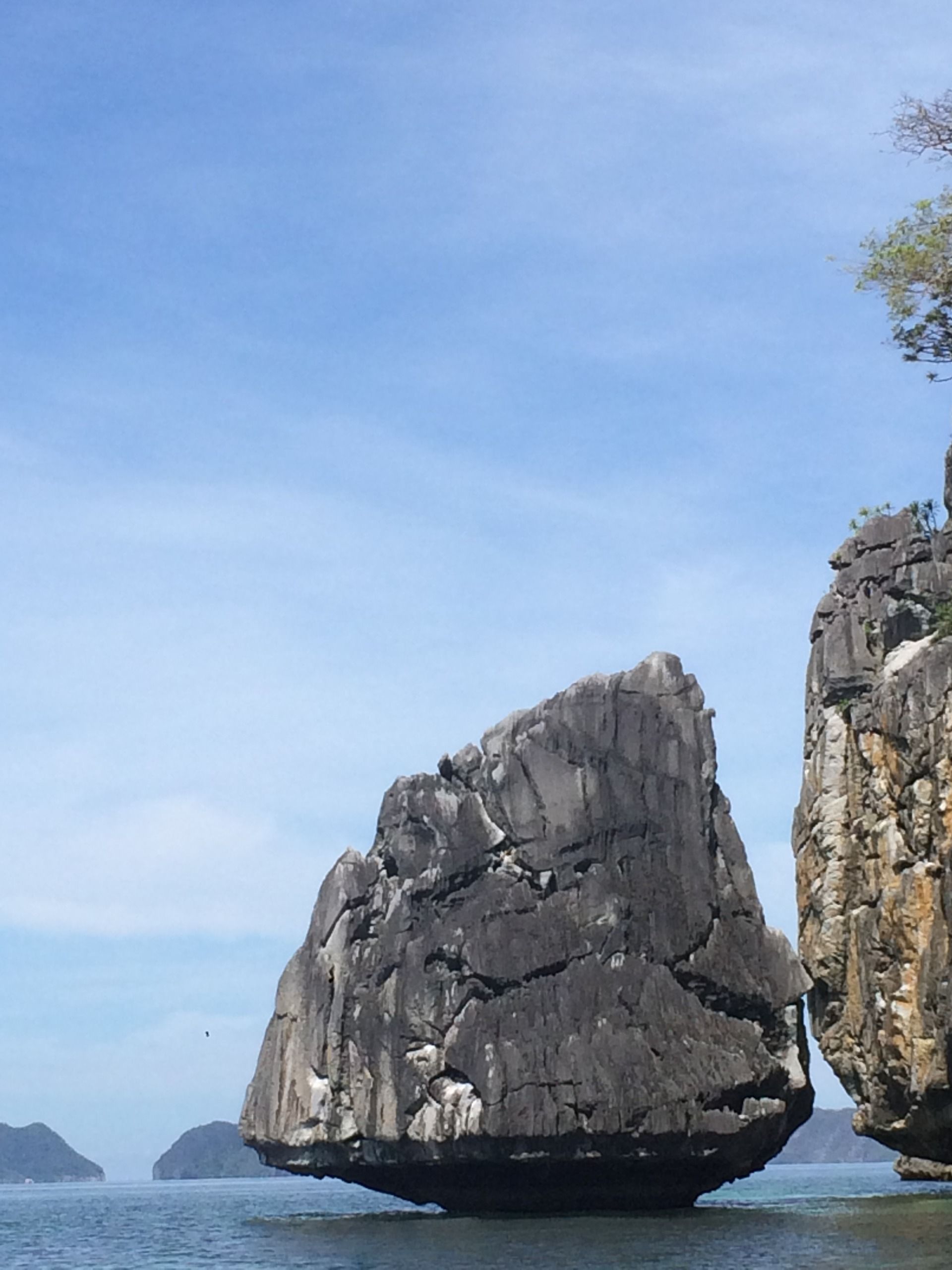 Kayaked to the floating stones 