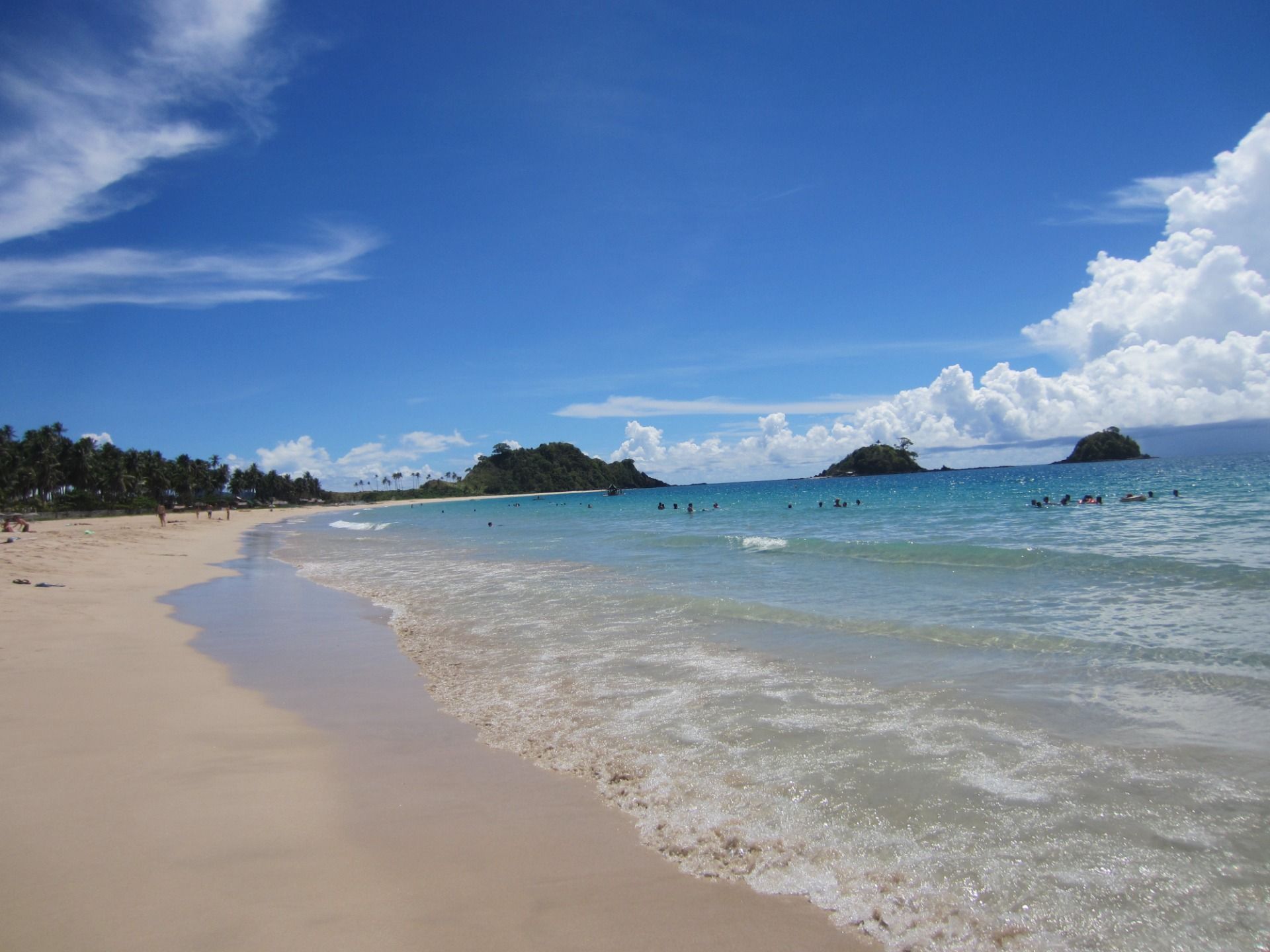 How to Crash a moped at a beautiful beach in the Philippines. 