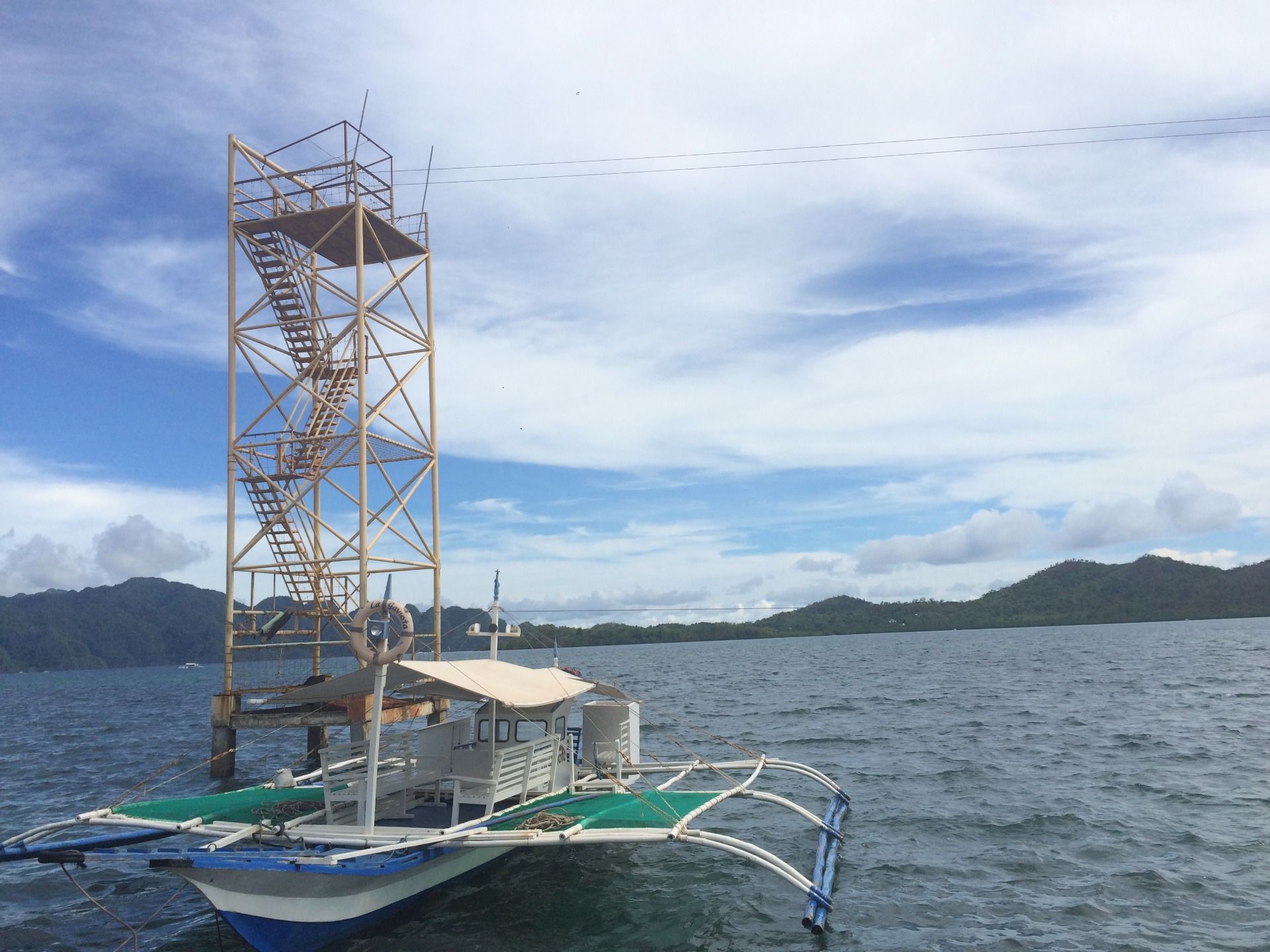Like a catamaran but more like a trimaran, the boat make travel from island to island even with no breeze.
