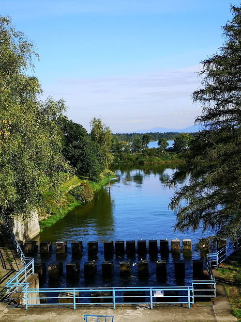 W Goczałkowicach powitał już nas ładny widoczek na góry