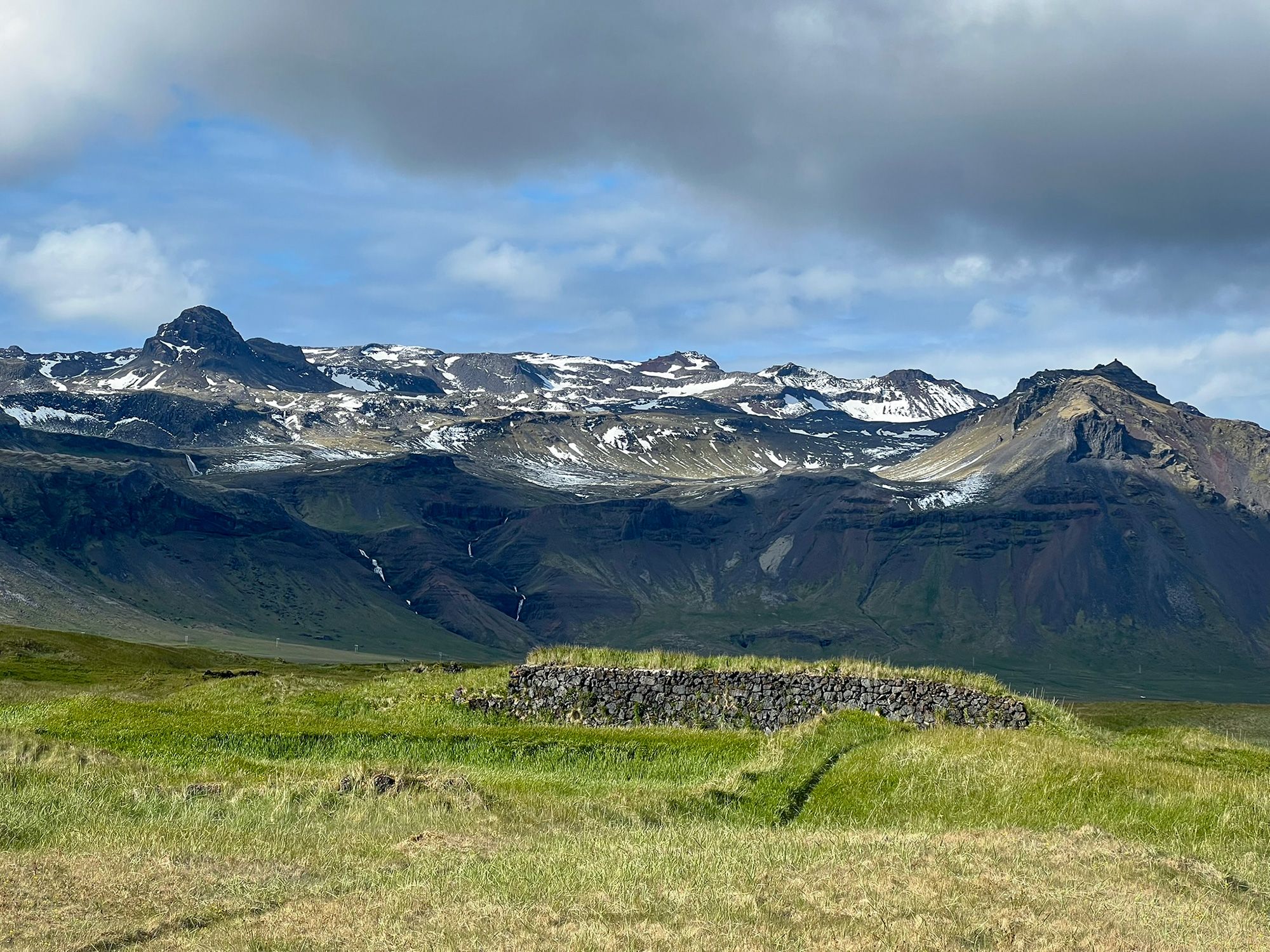 Helgrindur mountains