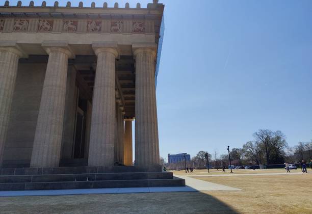Nashville Day 3: Centennial Park and some points in between
