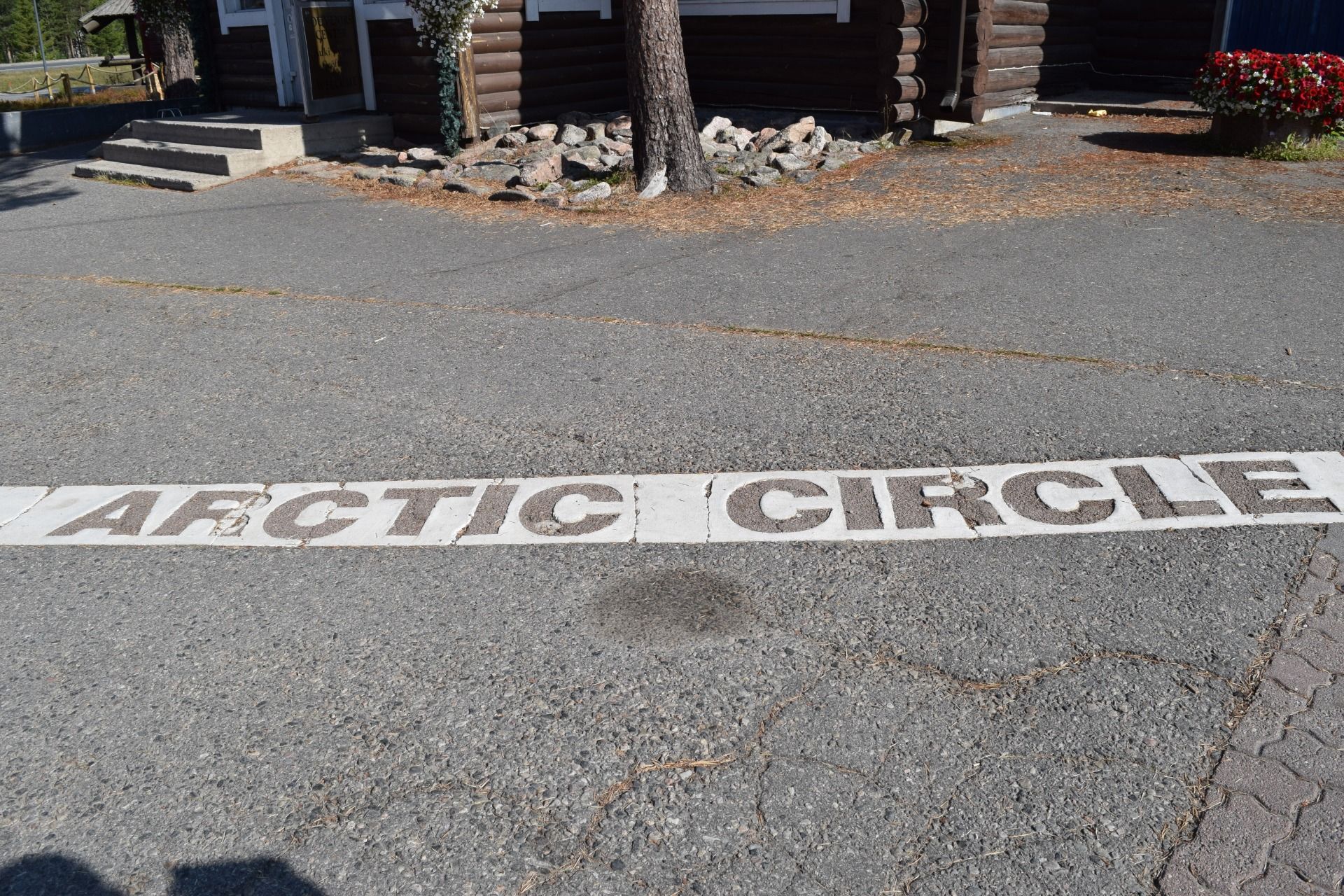 Visiting Santas village and entering the arctic circle - Finland