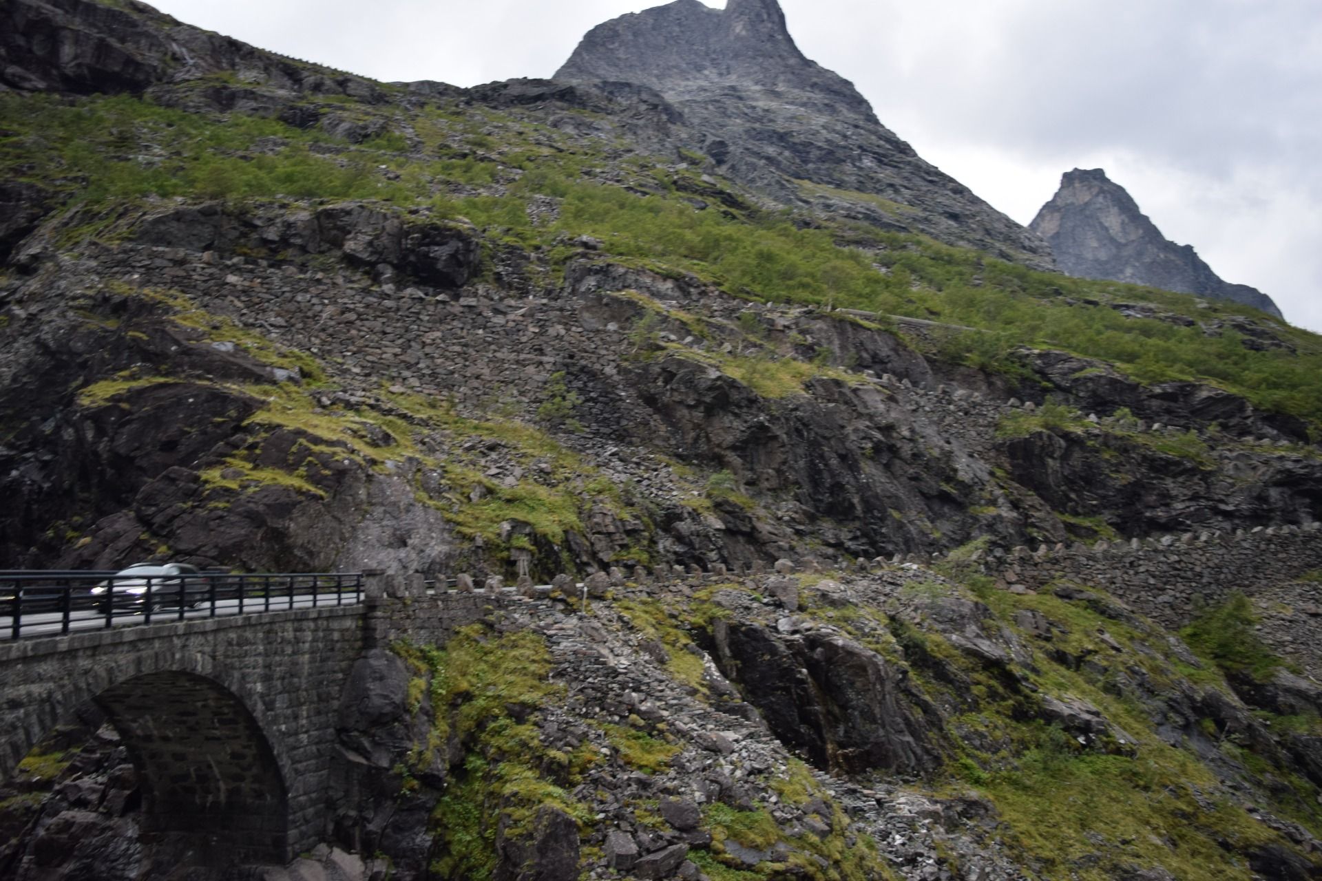 Thats a narrow bridge!