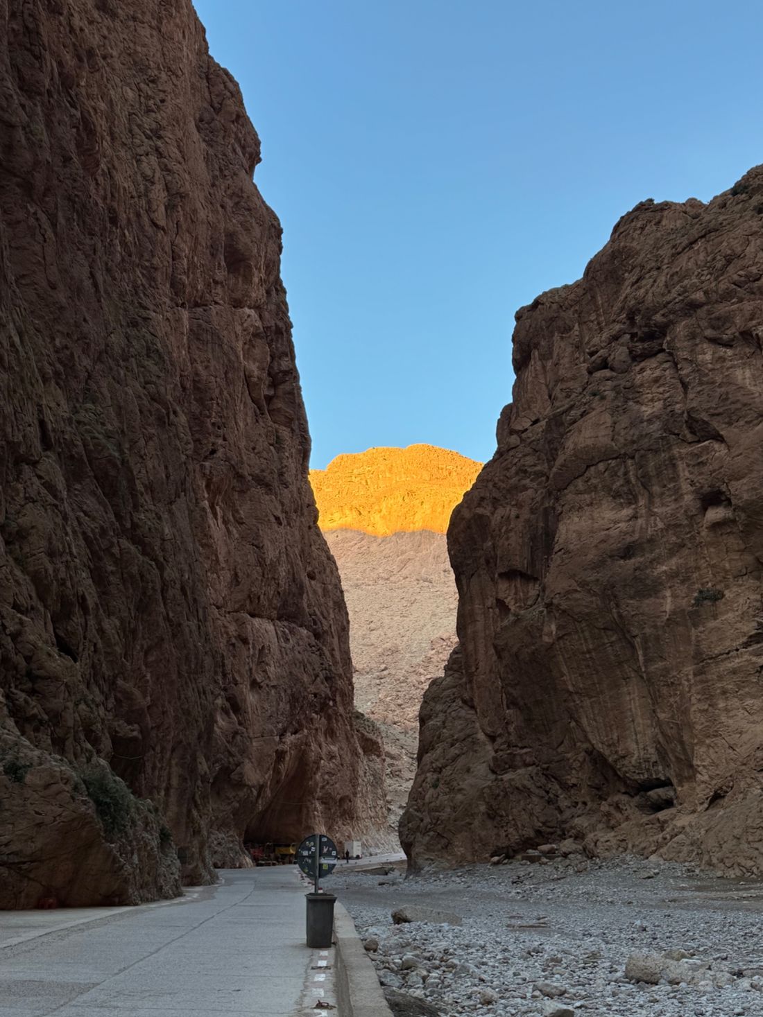 Sunrise in the gorge