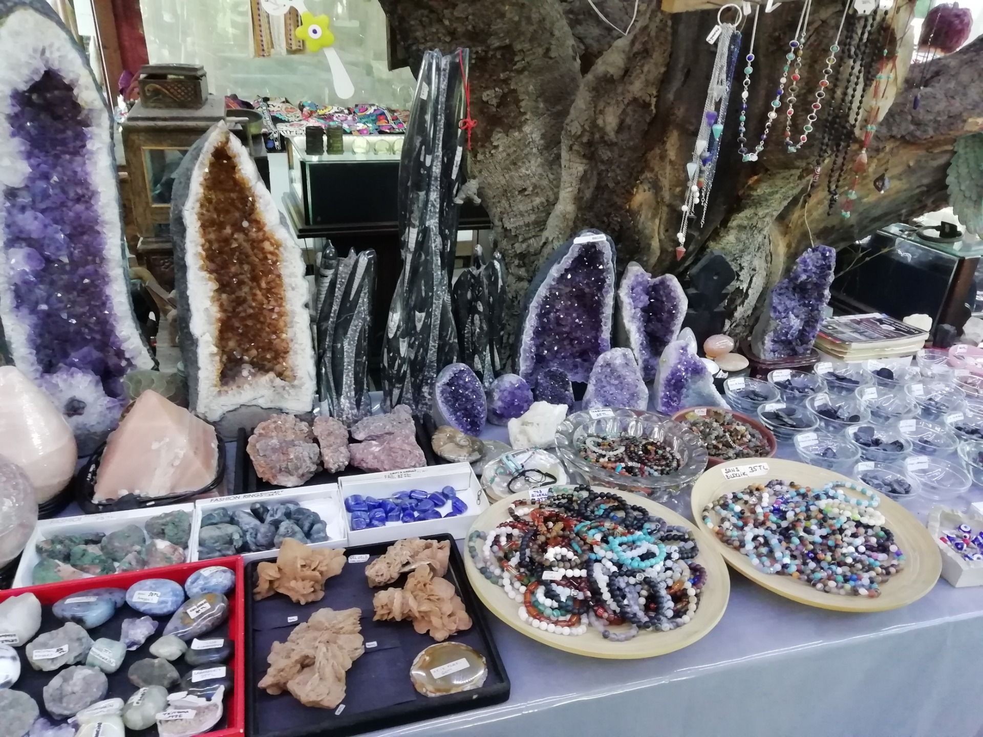 Colored stones. The stones are very beautiful. I can get one. :)