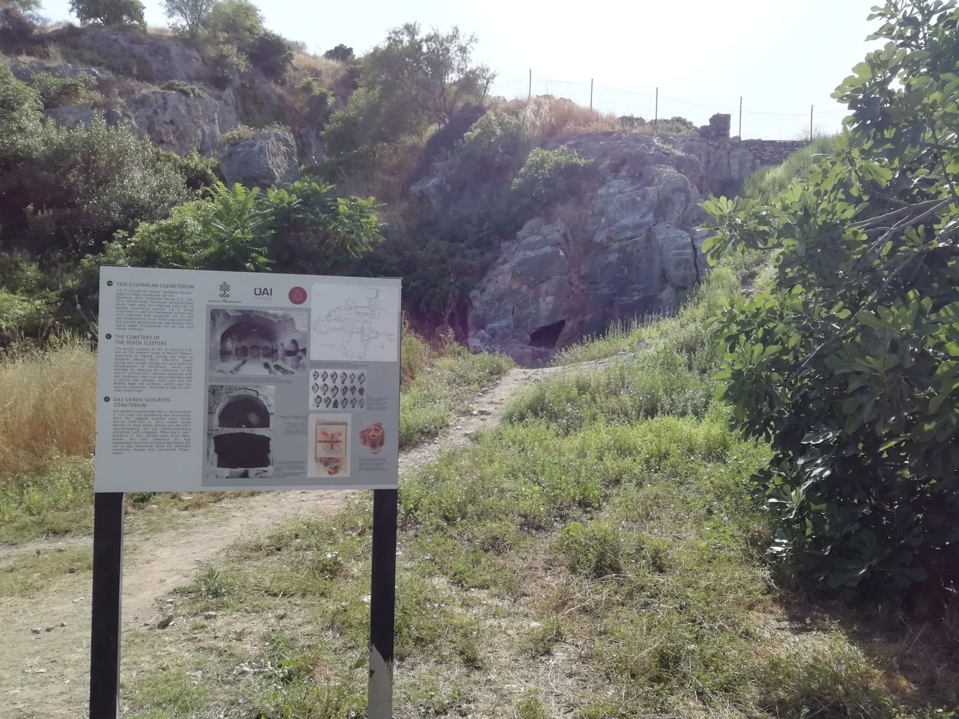 information about Seven Sleepers. You can get information about this place from this sign.
