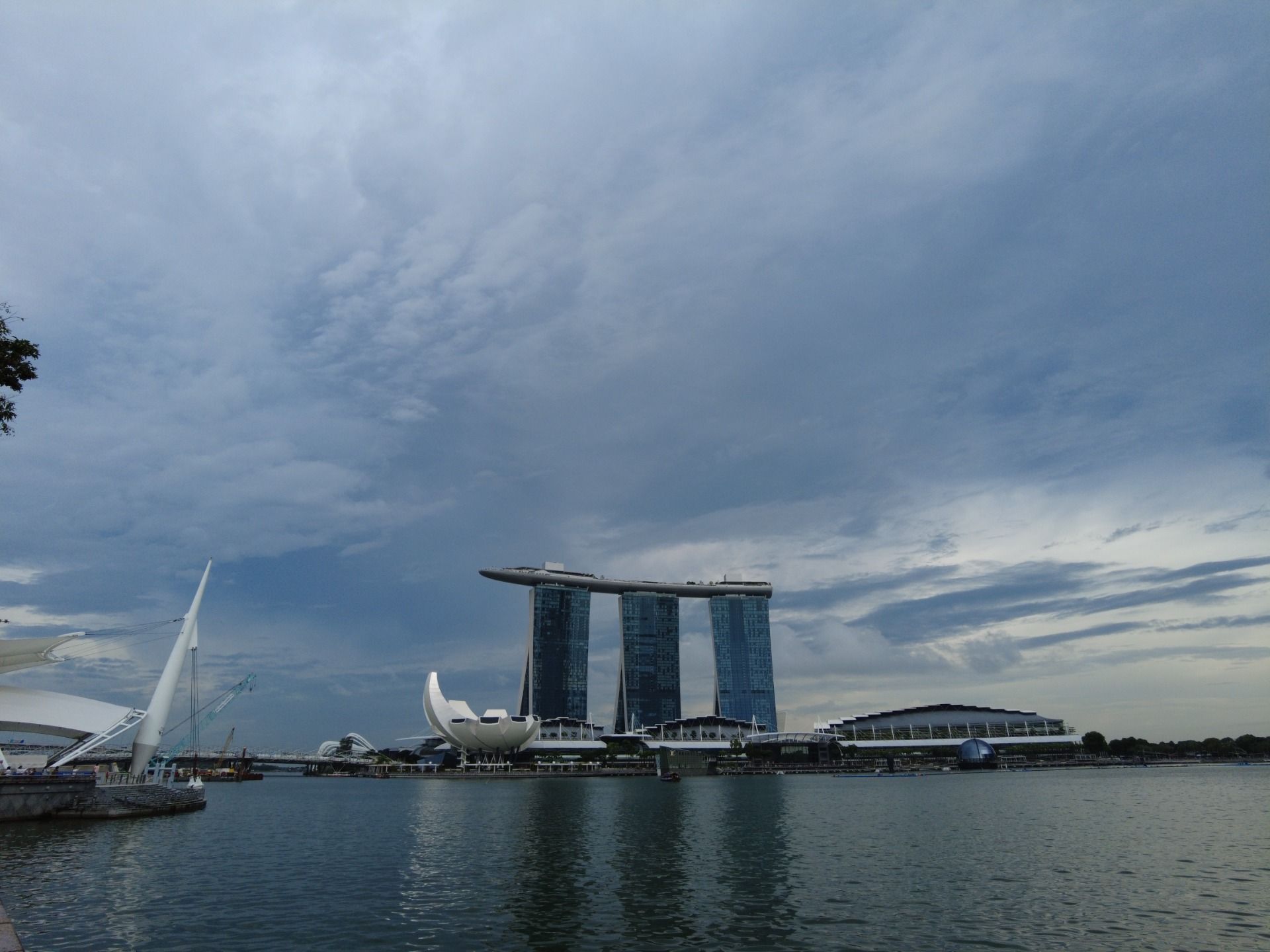 Merlion Magic: A Fun-Filled Day Exploring Singapore's Iconic Spots