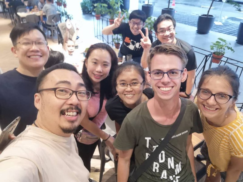 Group selfie with Team Malaysia by @bitrocker2020