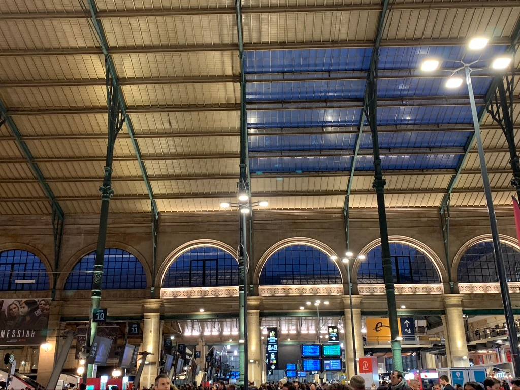 Gare du nord train station