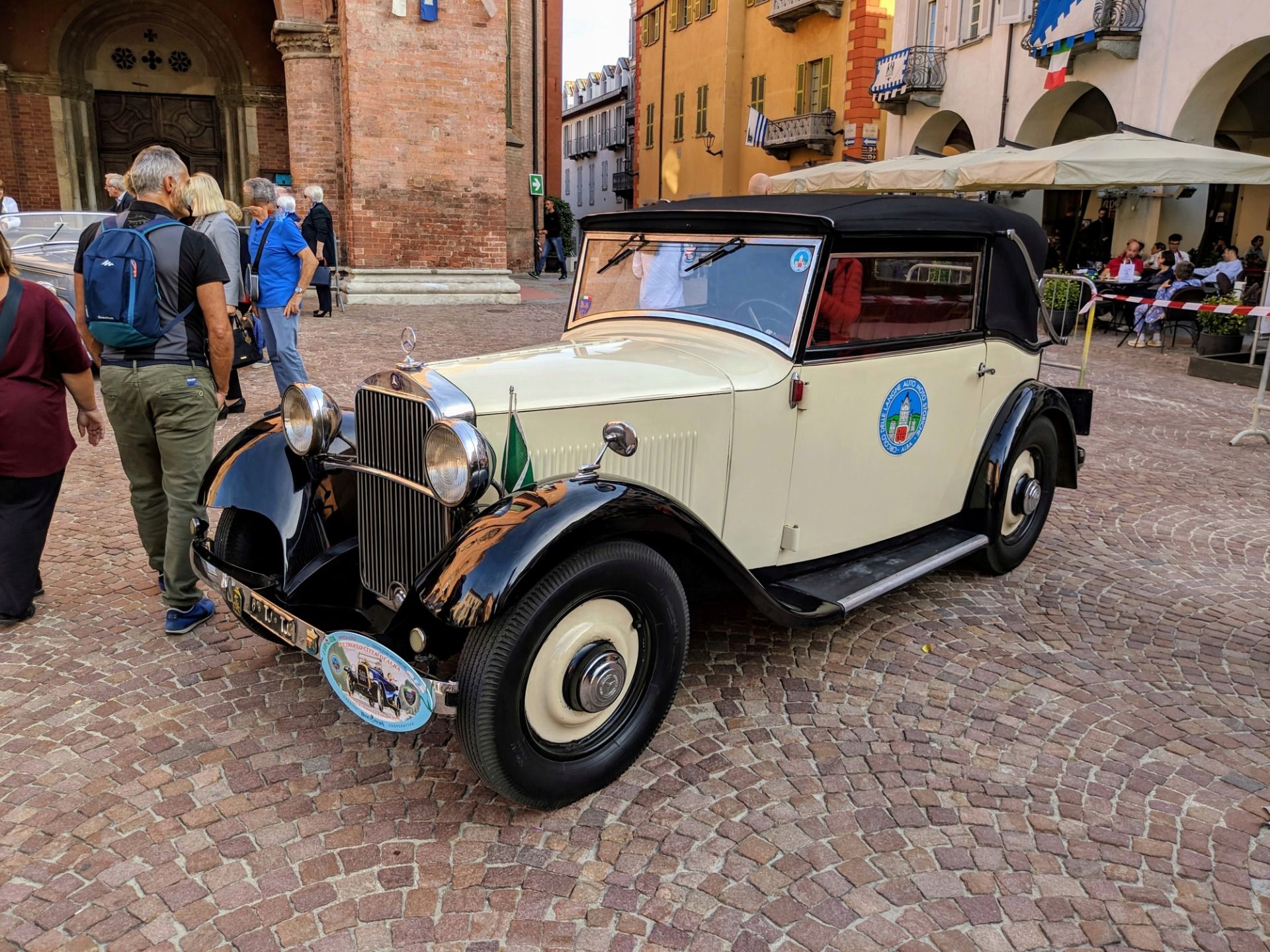 Vintage Cars in Alba [EN-IT]