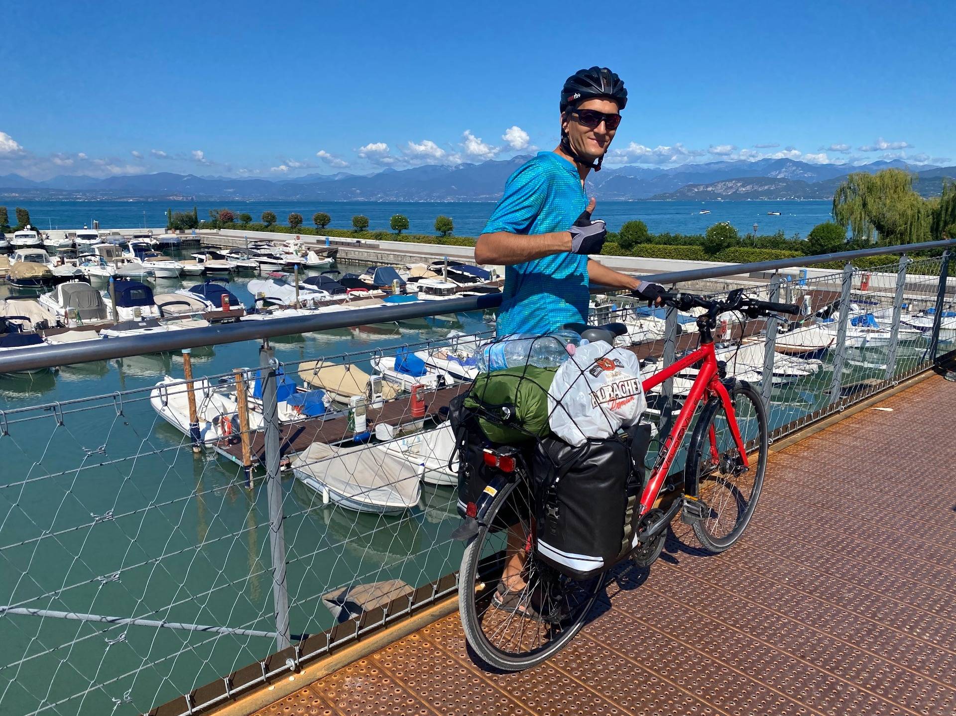 Thumbs up for EuroVelo 7 in Italy