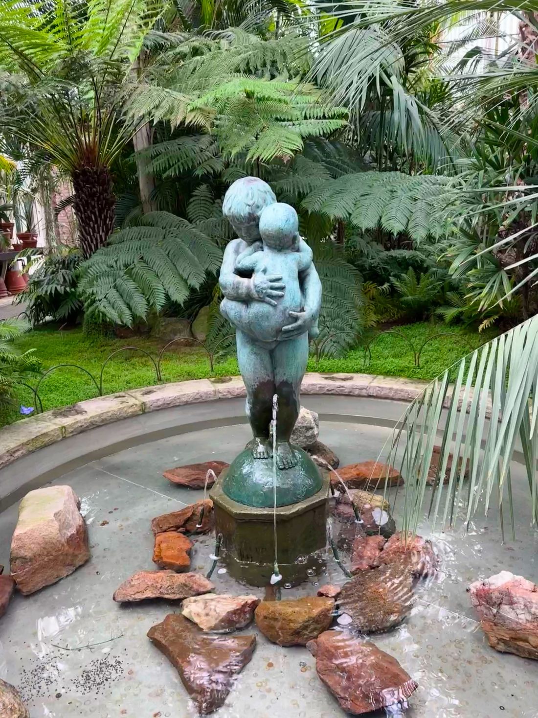 A fountain in the Palm House.