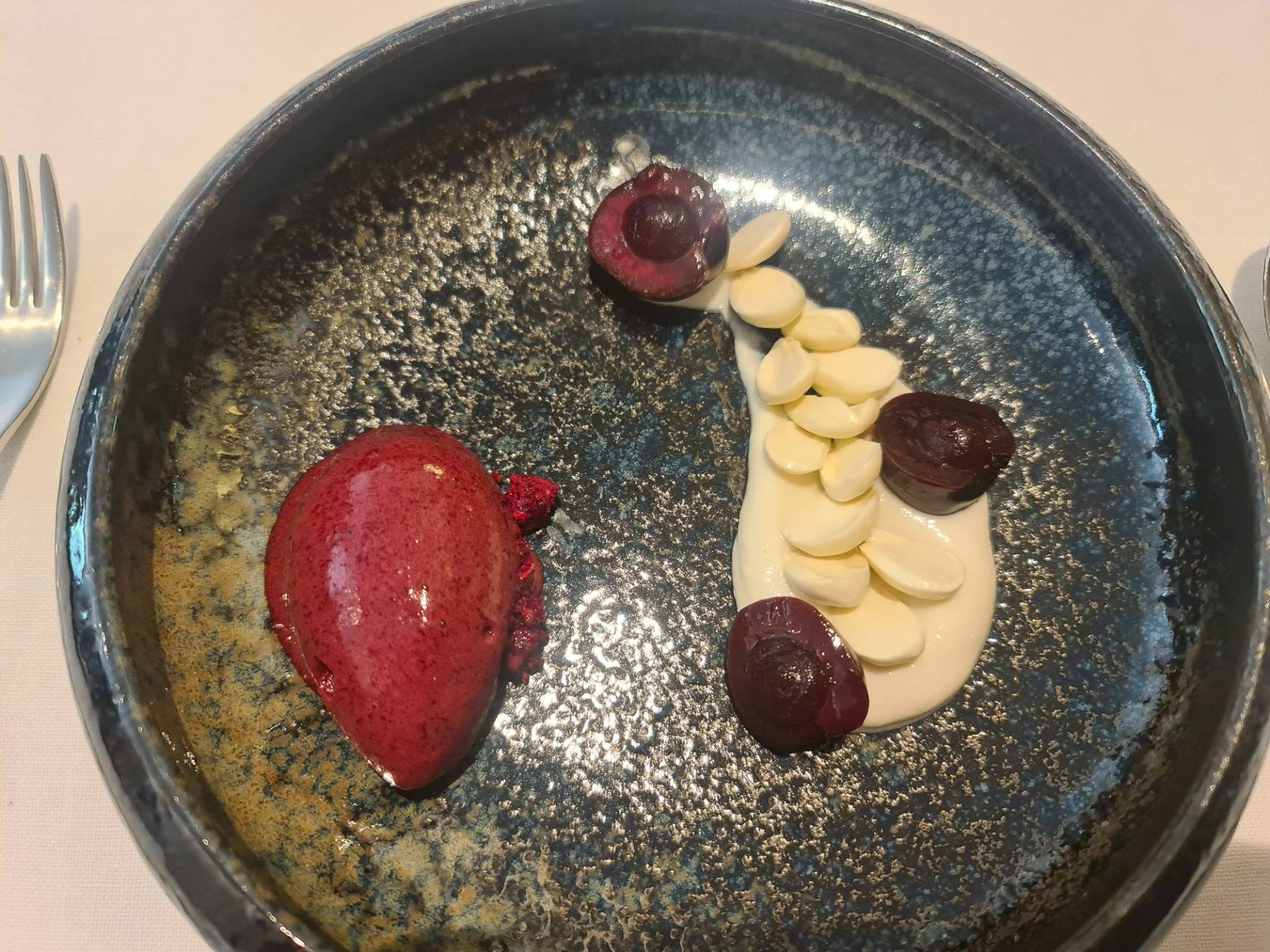 Cherries with tender green almonds and royal thyme (First main dessert) (1).