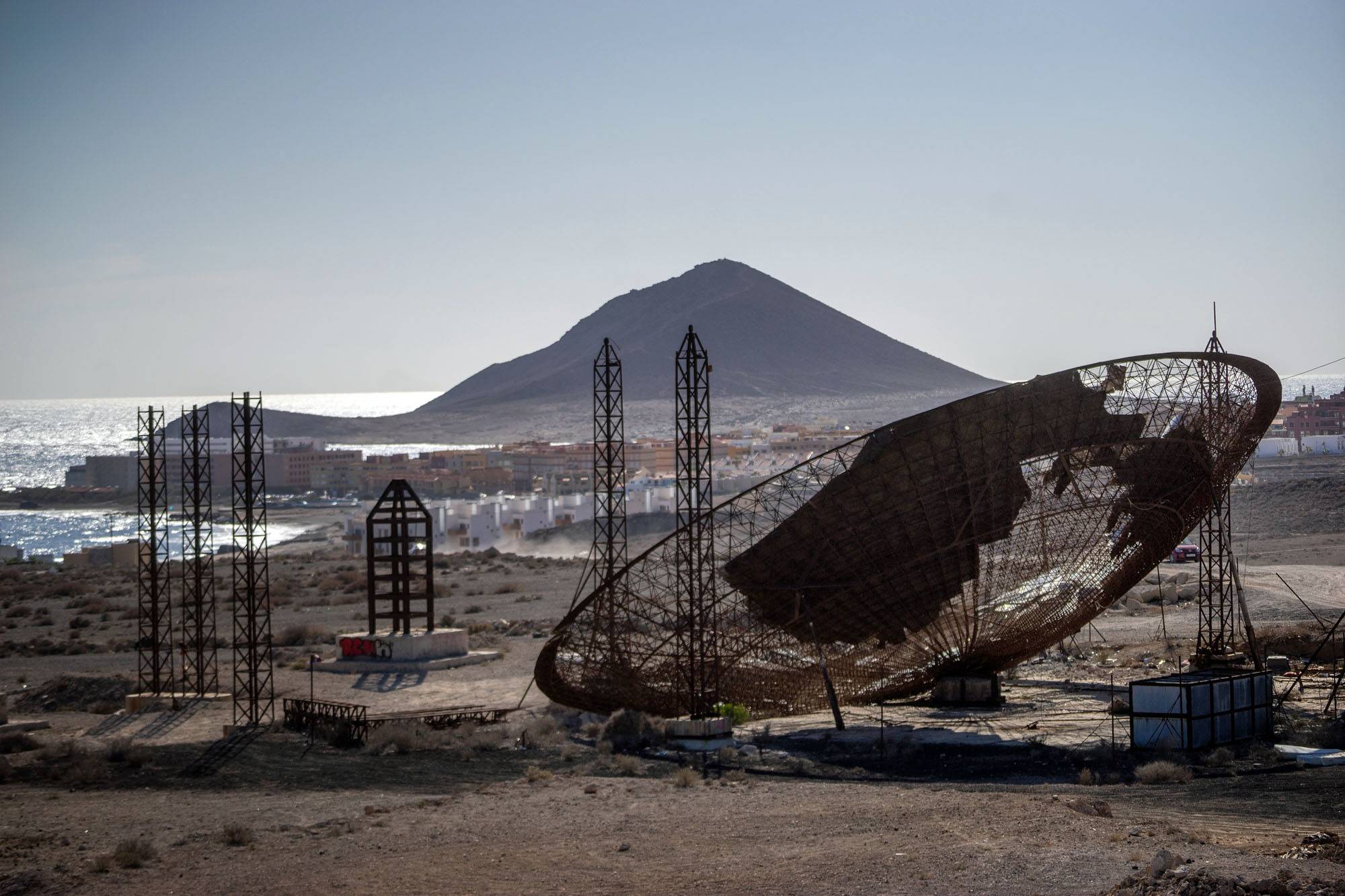 URBEX - Giant Abandoned Satellite Dish