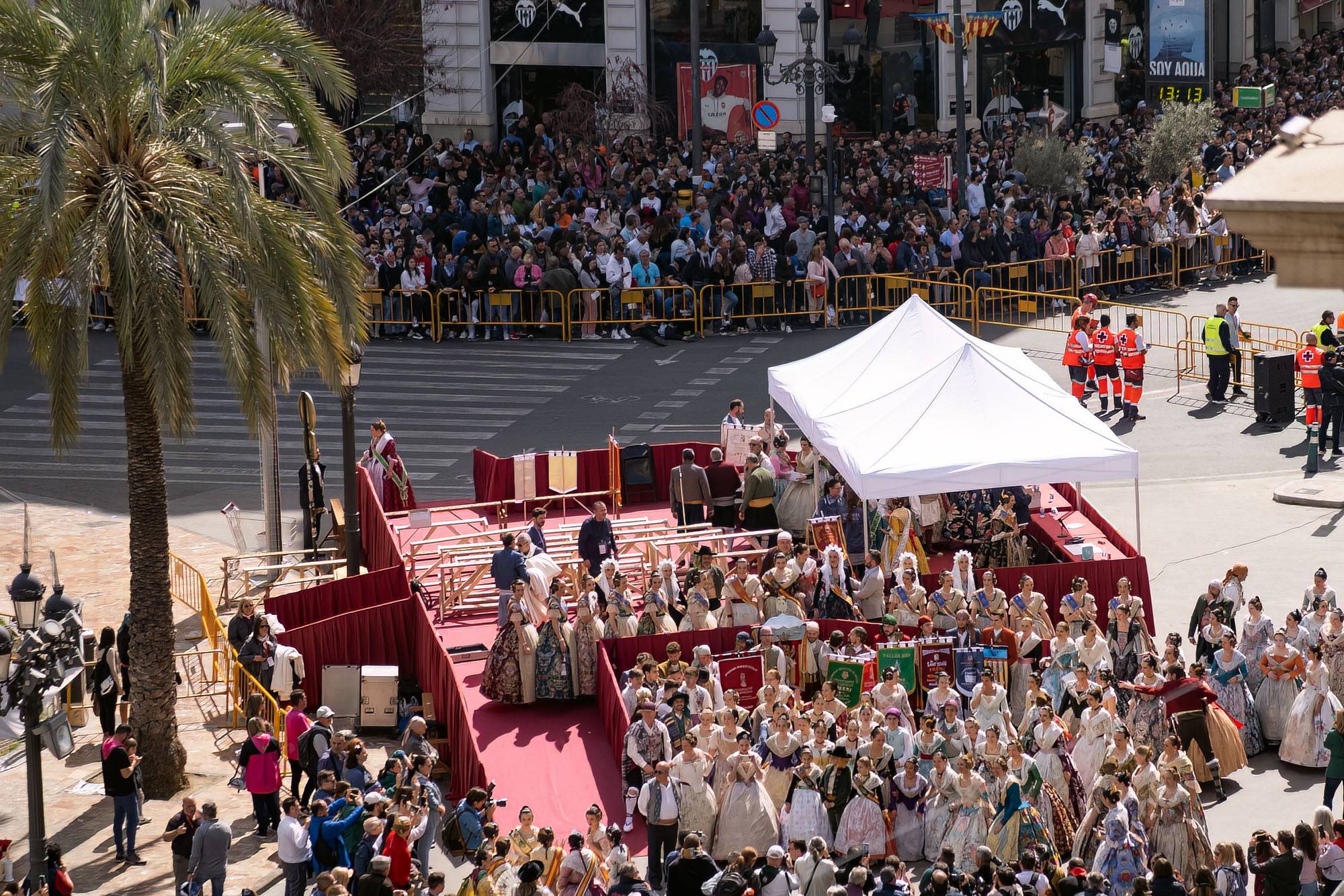 La Entrega de Premios – A Two Day Parade To Pick Up the Fallas Prizes – 2023