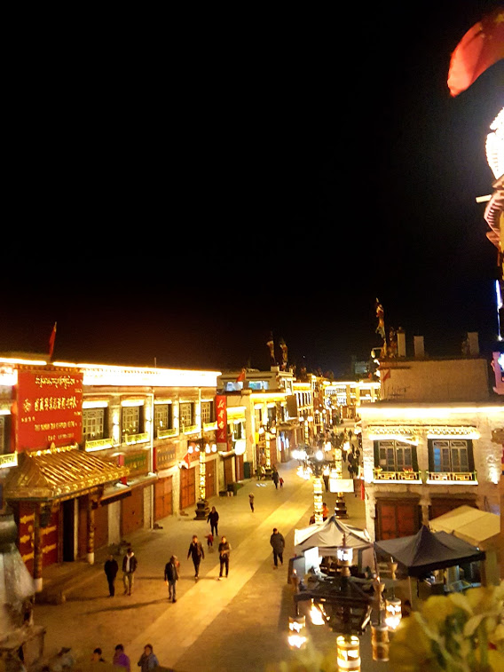 Road trip to Tibet, Day 13—Bakuo Street ( 八廓街）
