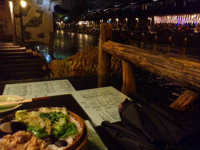 The view of Xizha at night is absolutely enchanting 