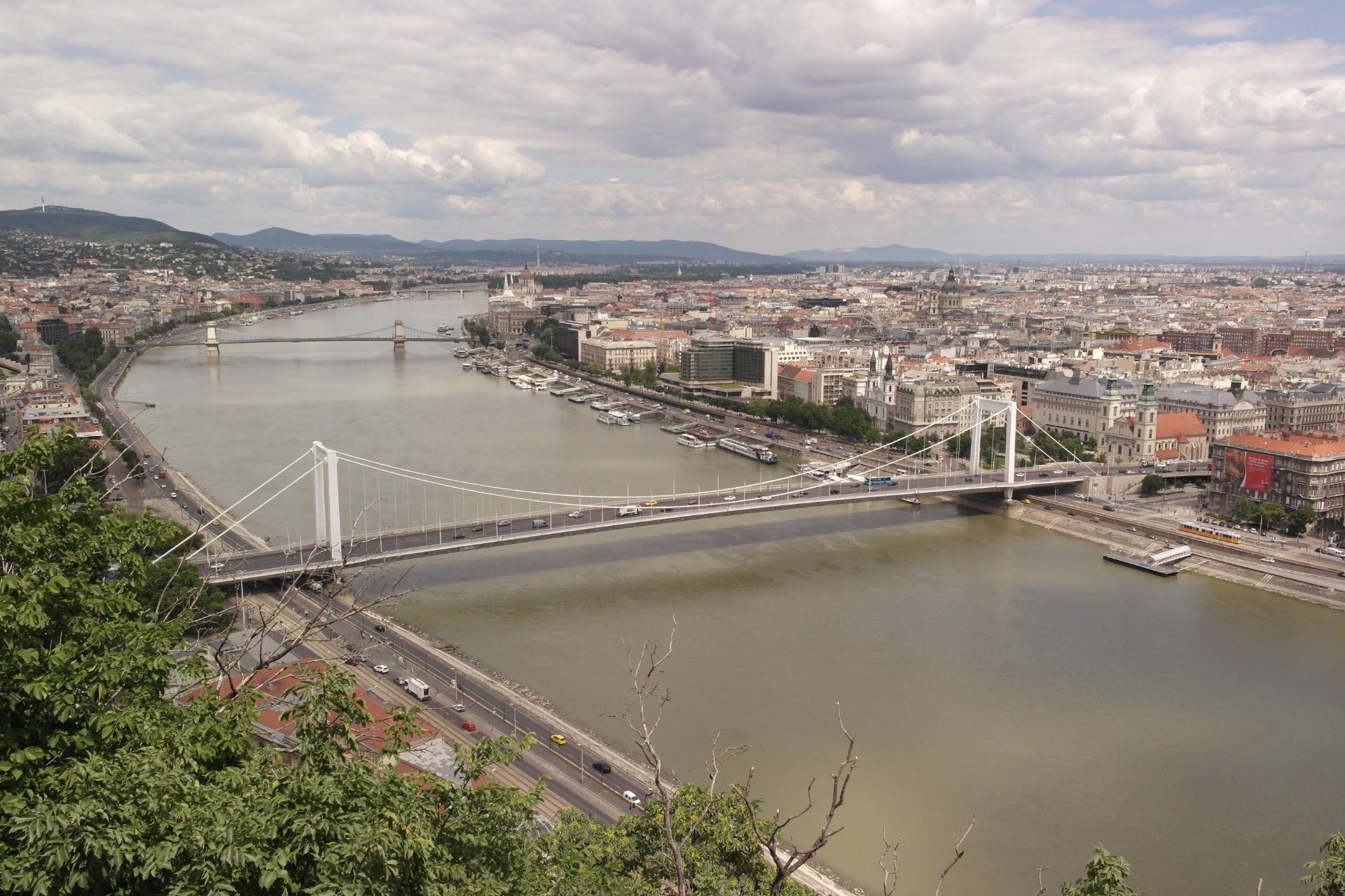 Panorama pictures of cities are not my big passion but let’s give it a try for once...