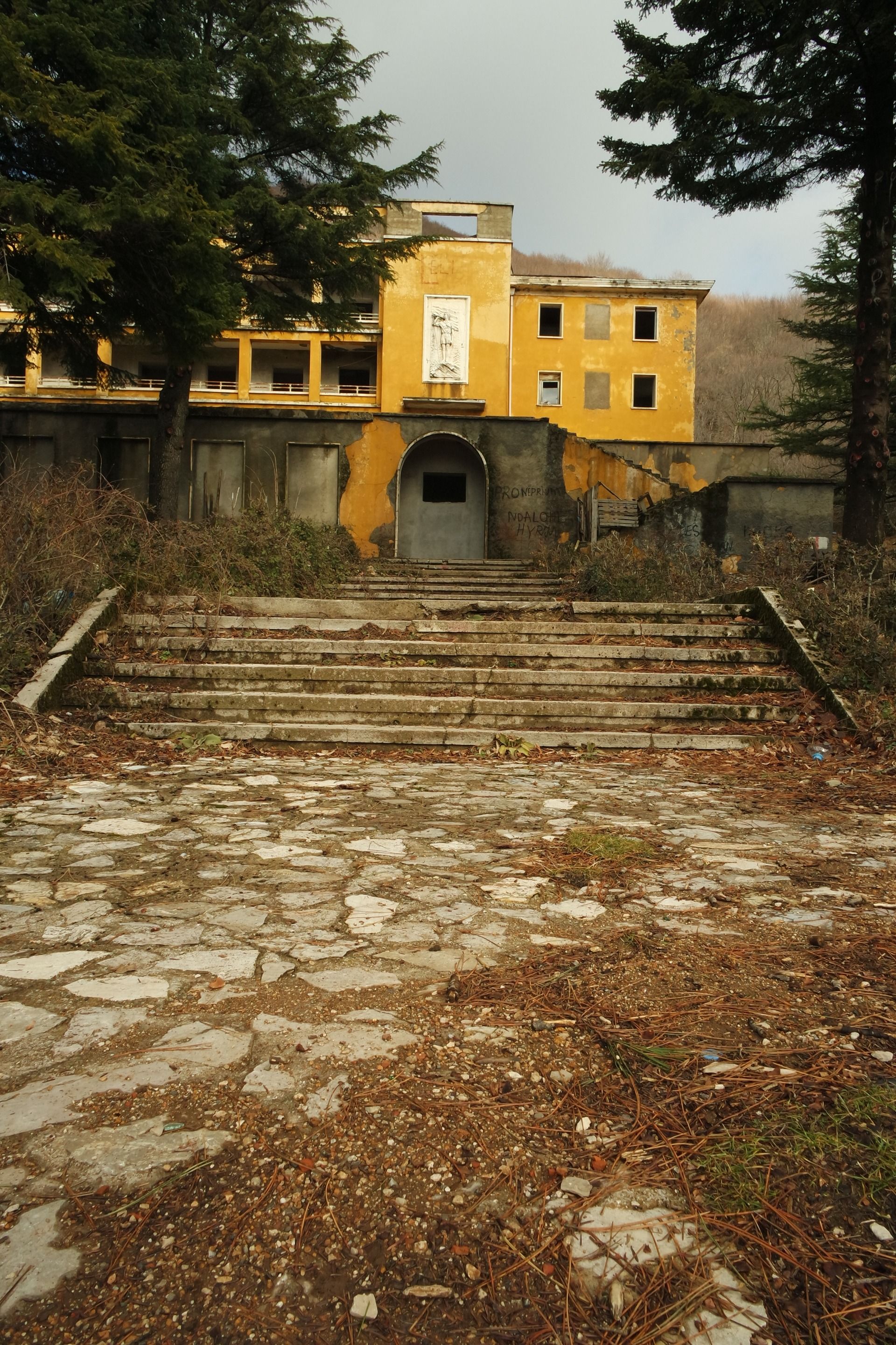 Albanian Blase nr.3 - Amusement Mountain. #hustlerblogs