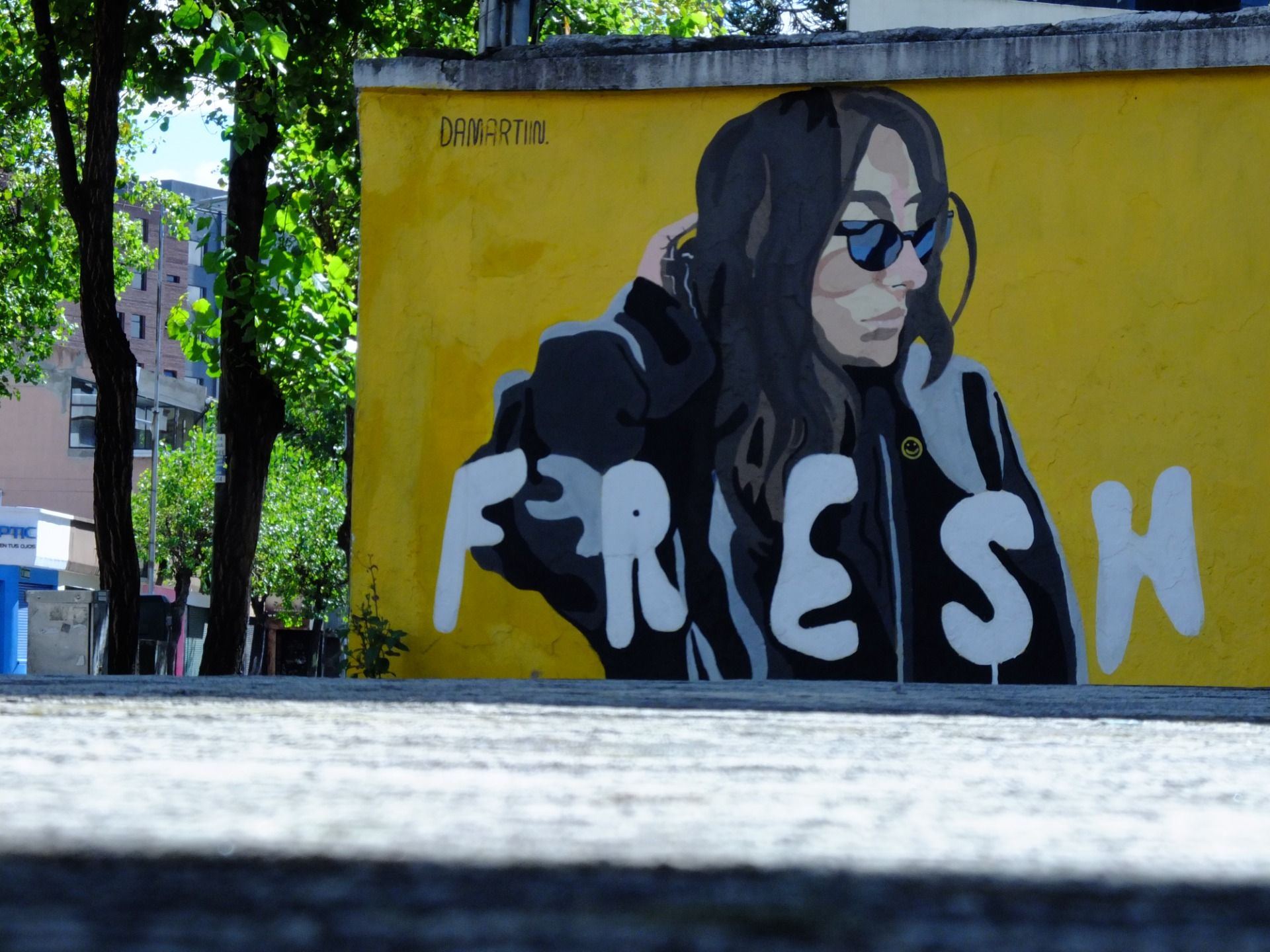 Retro vibes and street photography in Quito - Ecuador