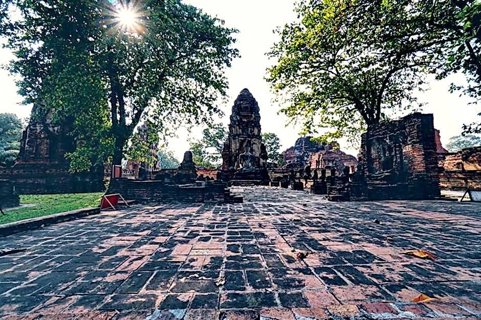 Wat MahaThat Temple, Ayutthaya , Thailand.