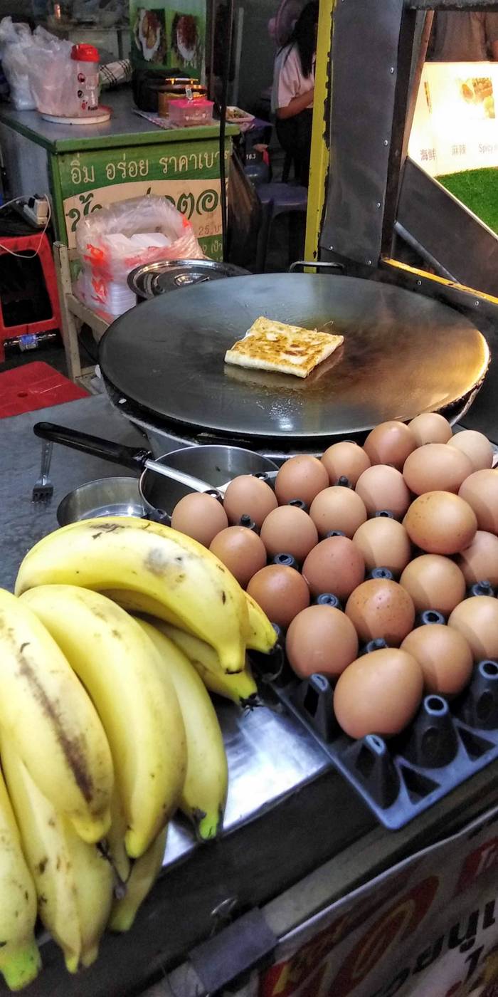 Rotis with banana and egg