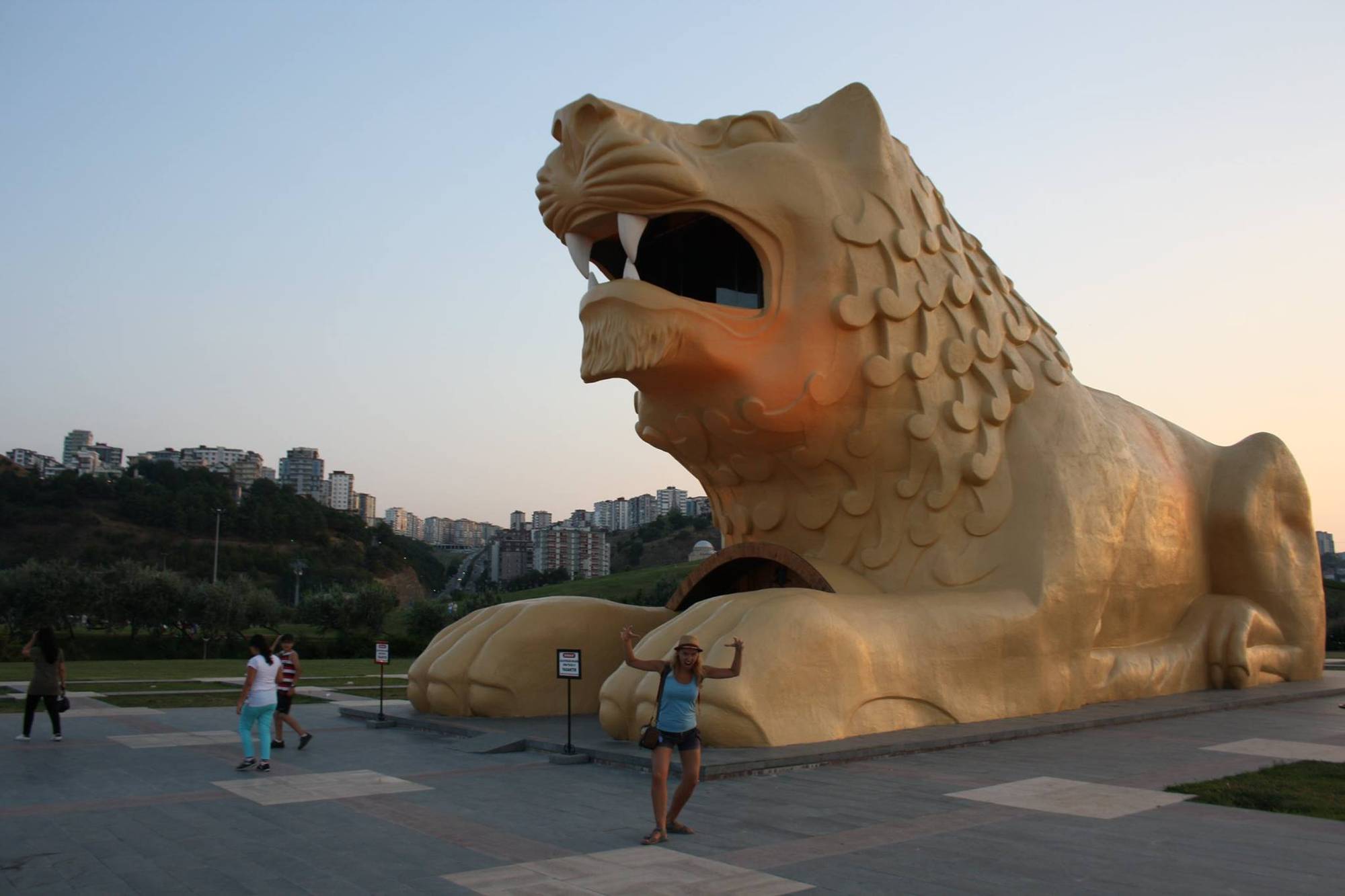 Samsun Anatolian Lion is an 11-meter-high museum depicting the presumed life of Amazon warriors